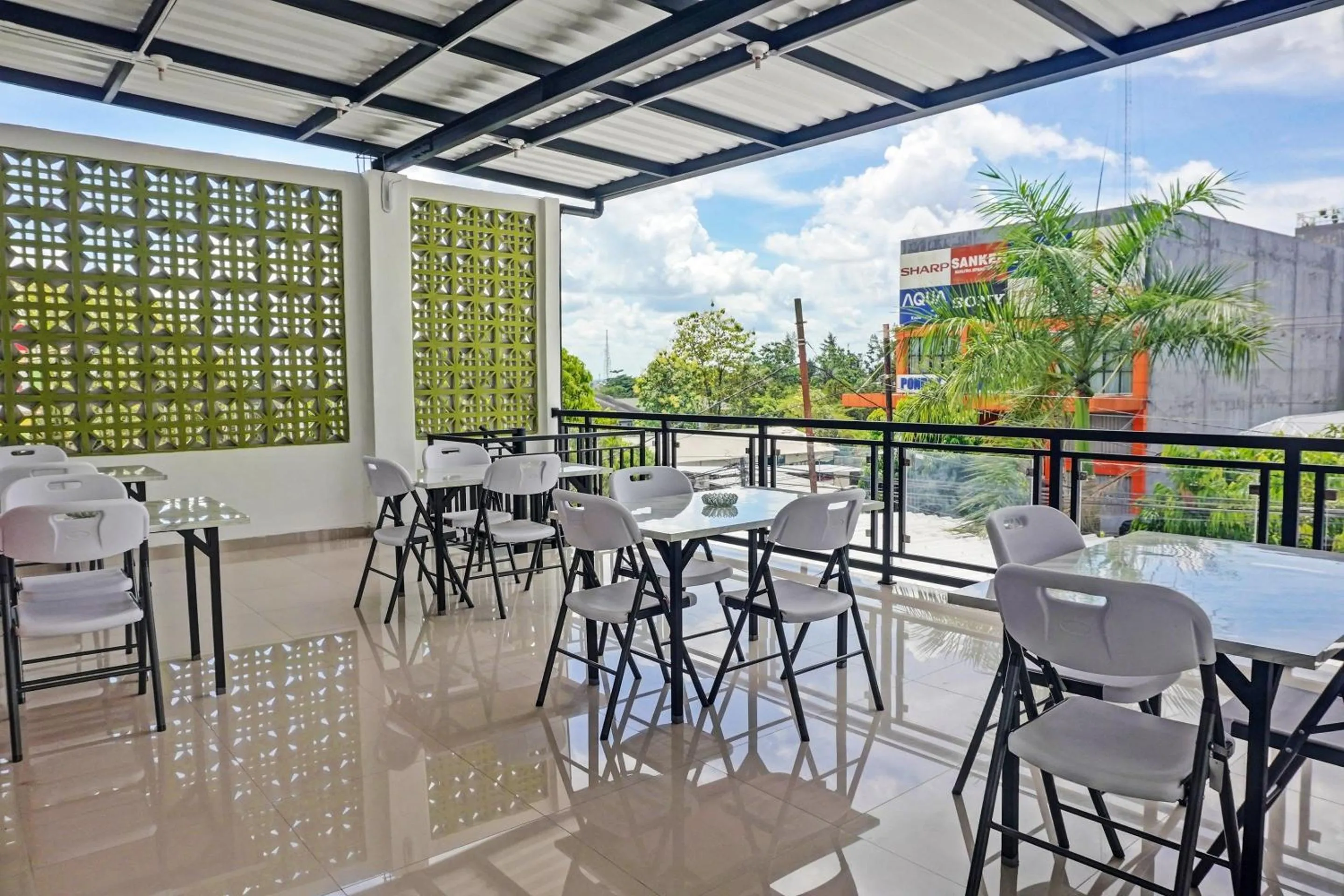 Lobby or reception in Hotel O De Luna Hotel