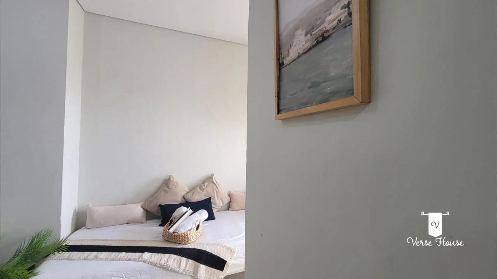 Bed in Luxe Living @Central Park