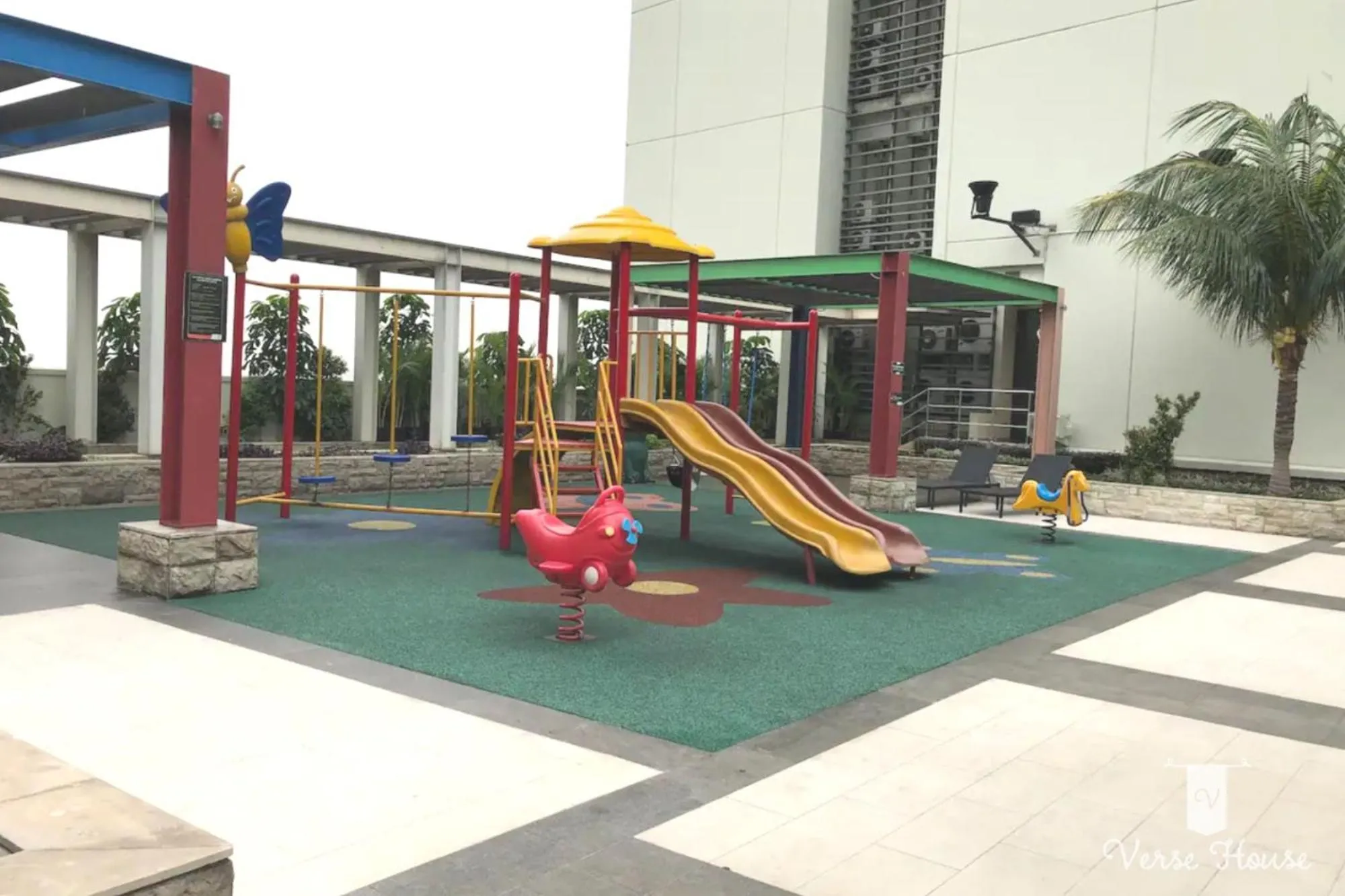 Children play ground in Luxe Living @Central Park