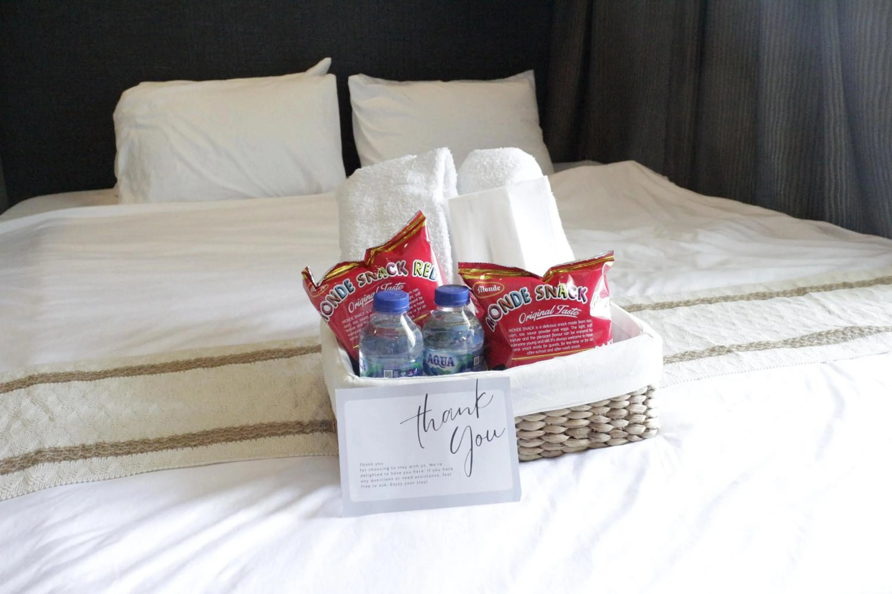 Bed in Luxe Living @Central Park