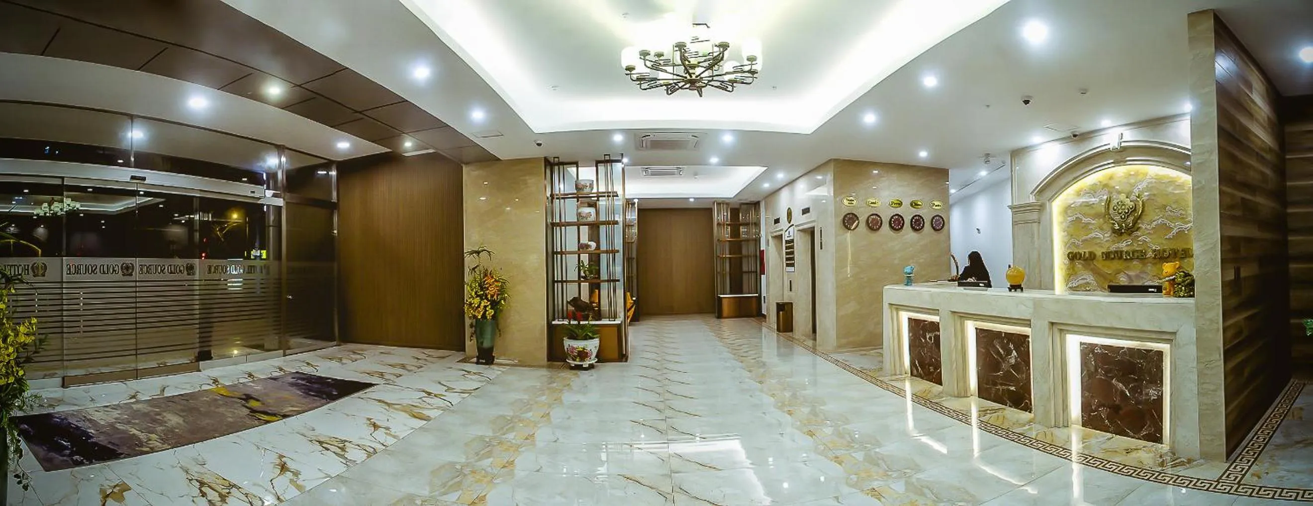 Property building, Bed in Gold Source Hotel