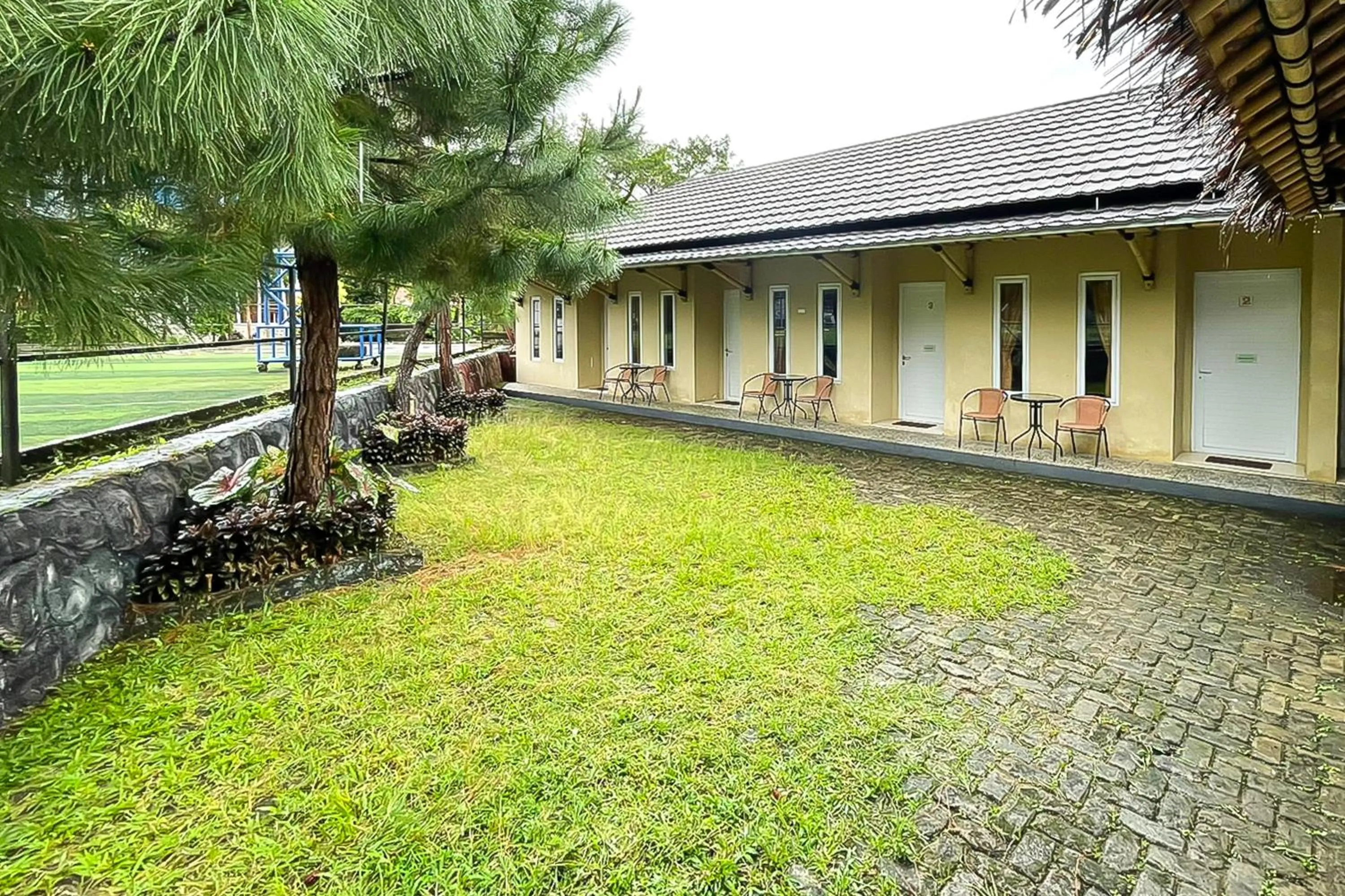 Property building in RedDoorz at Kampung Istal Bogor