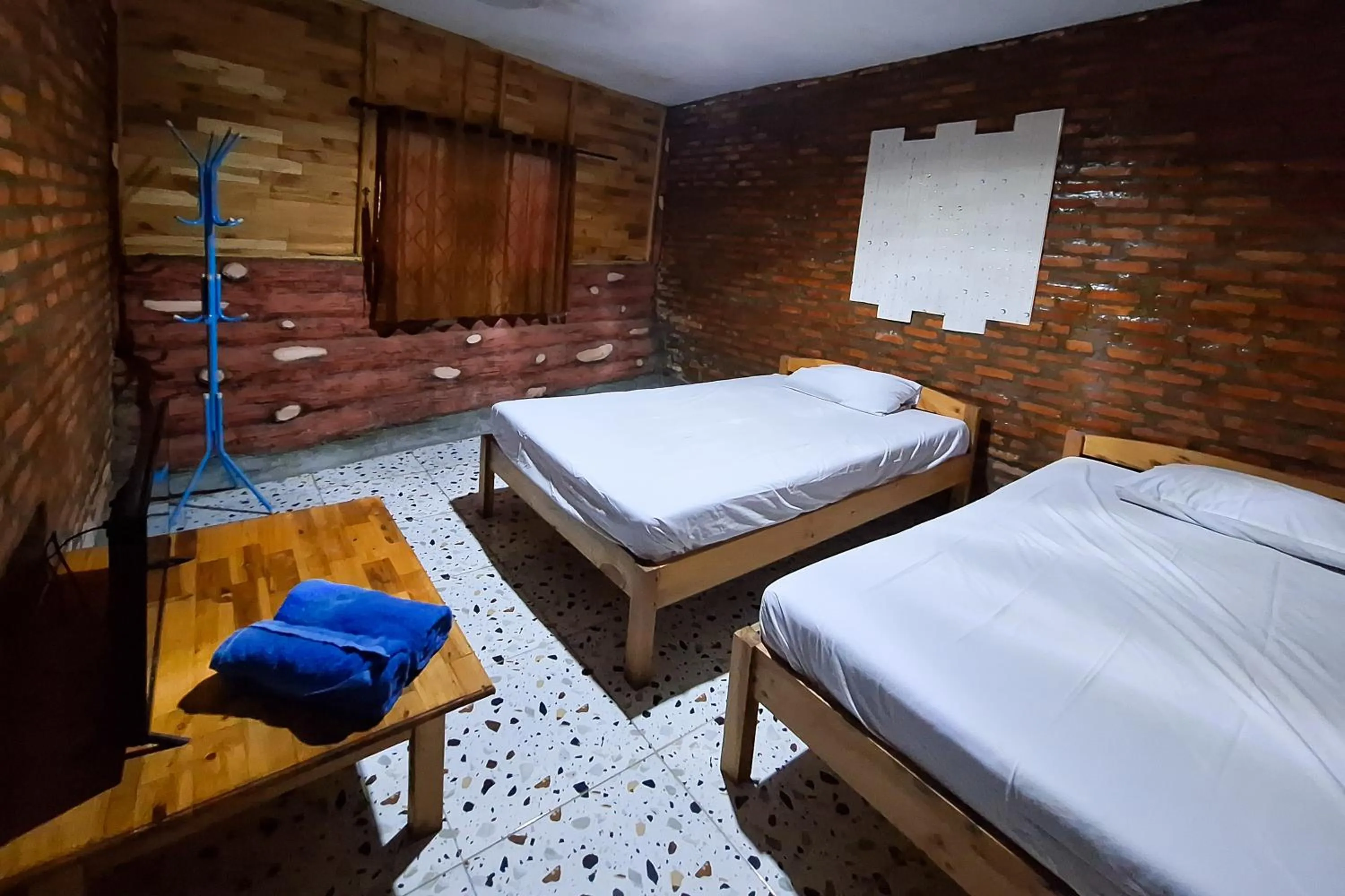 Bedroom, Bed in RedDoorz at Kampung Istal Bogor