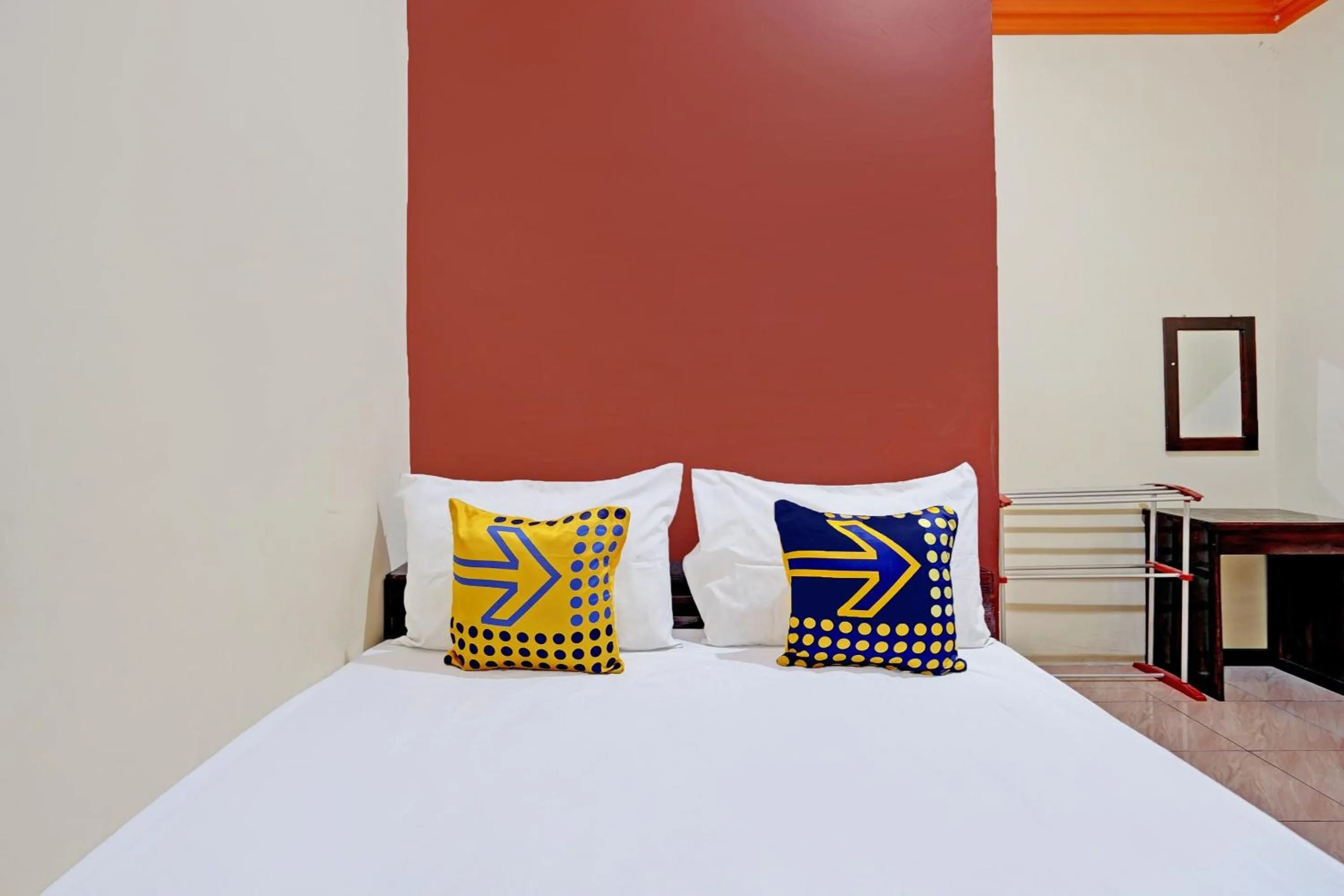 Bedroom in Hotel O Penginapan Kangean SyariahNearTaman Merdeka Kalianget