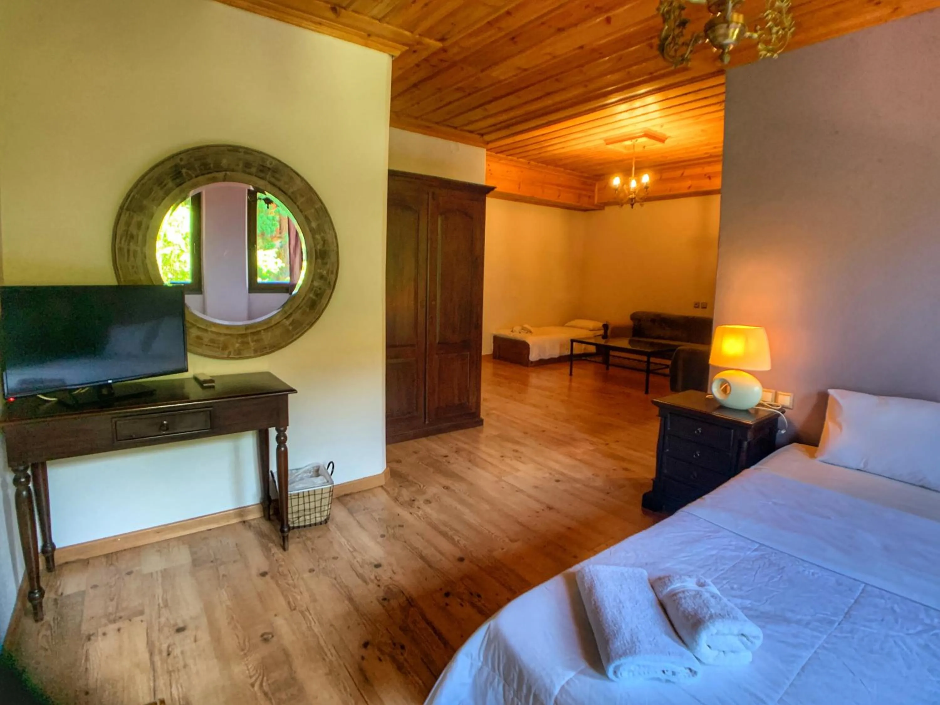 Photo of the whole room, Bed in Hotel Apsis