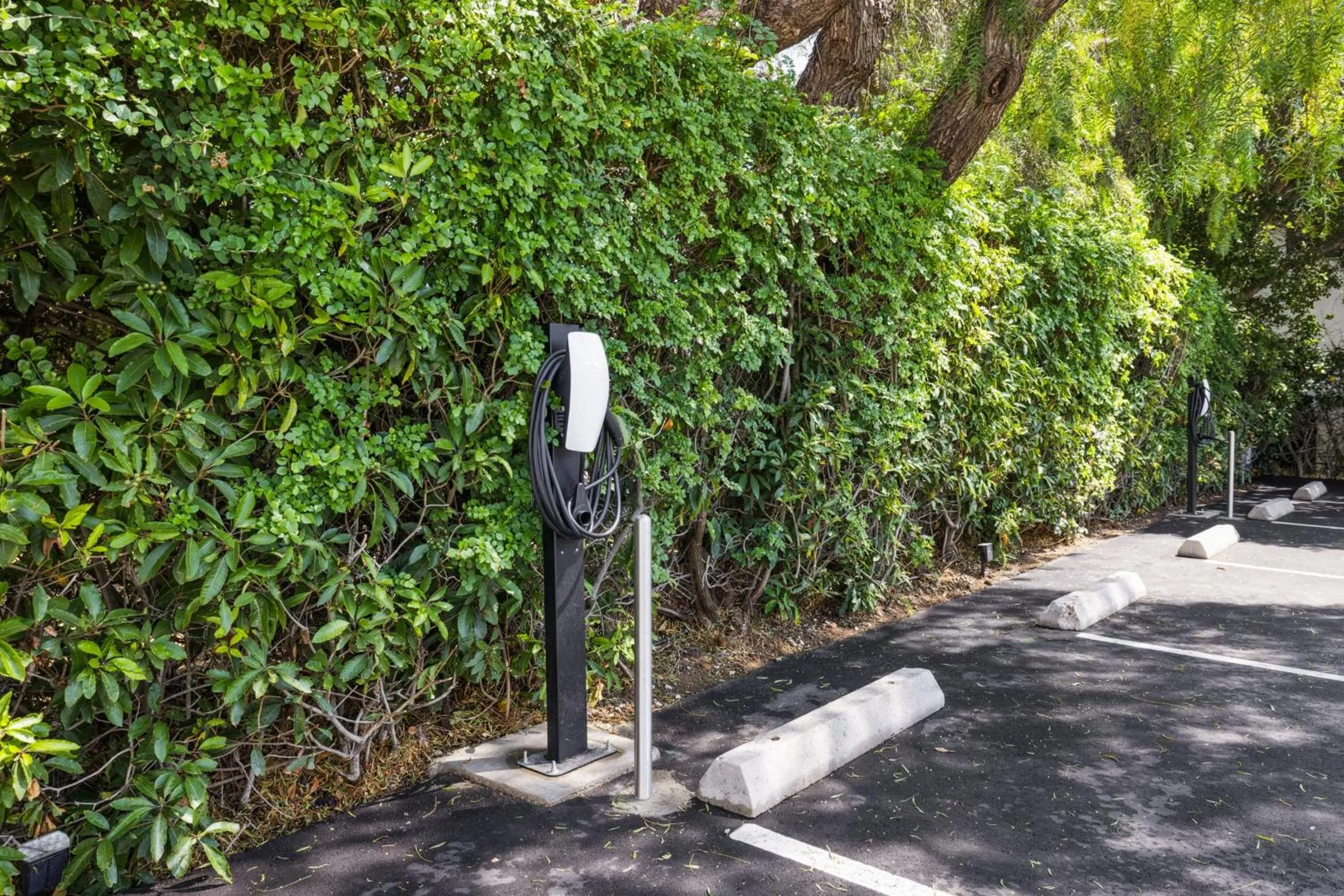 Parking in Casa Jardin - Boutique Suites in Downtown Santa Barbara