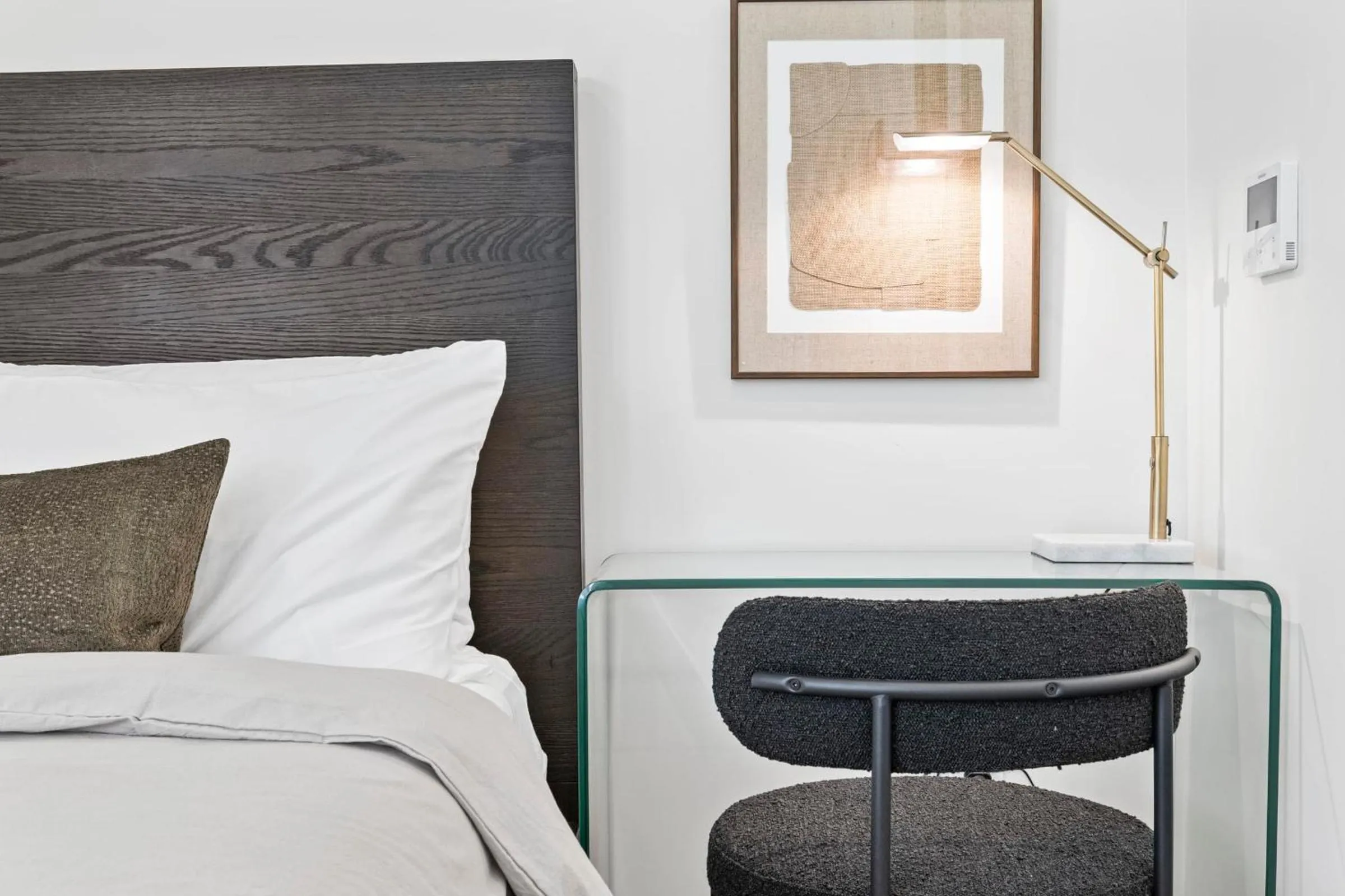 Bed in Casa Jardin - Boutique Suites in Downtown Santa Barbara