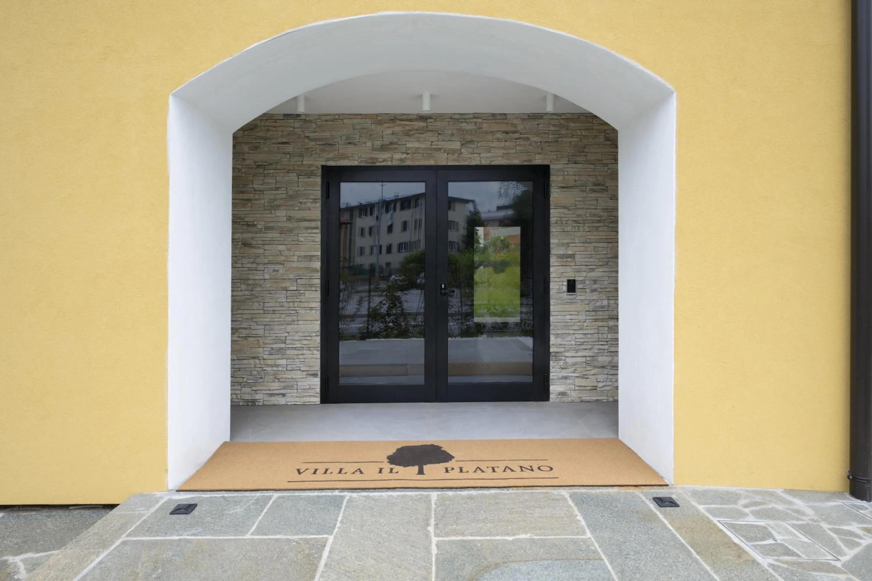 Facade/entrance in Villa Il Platano