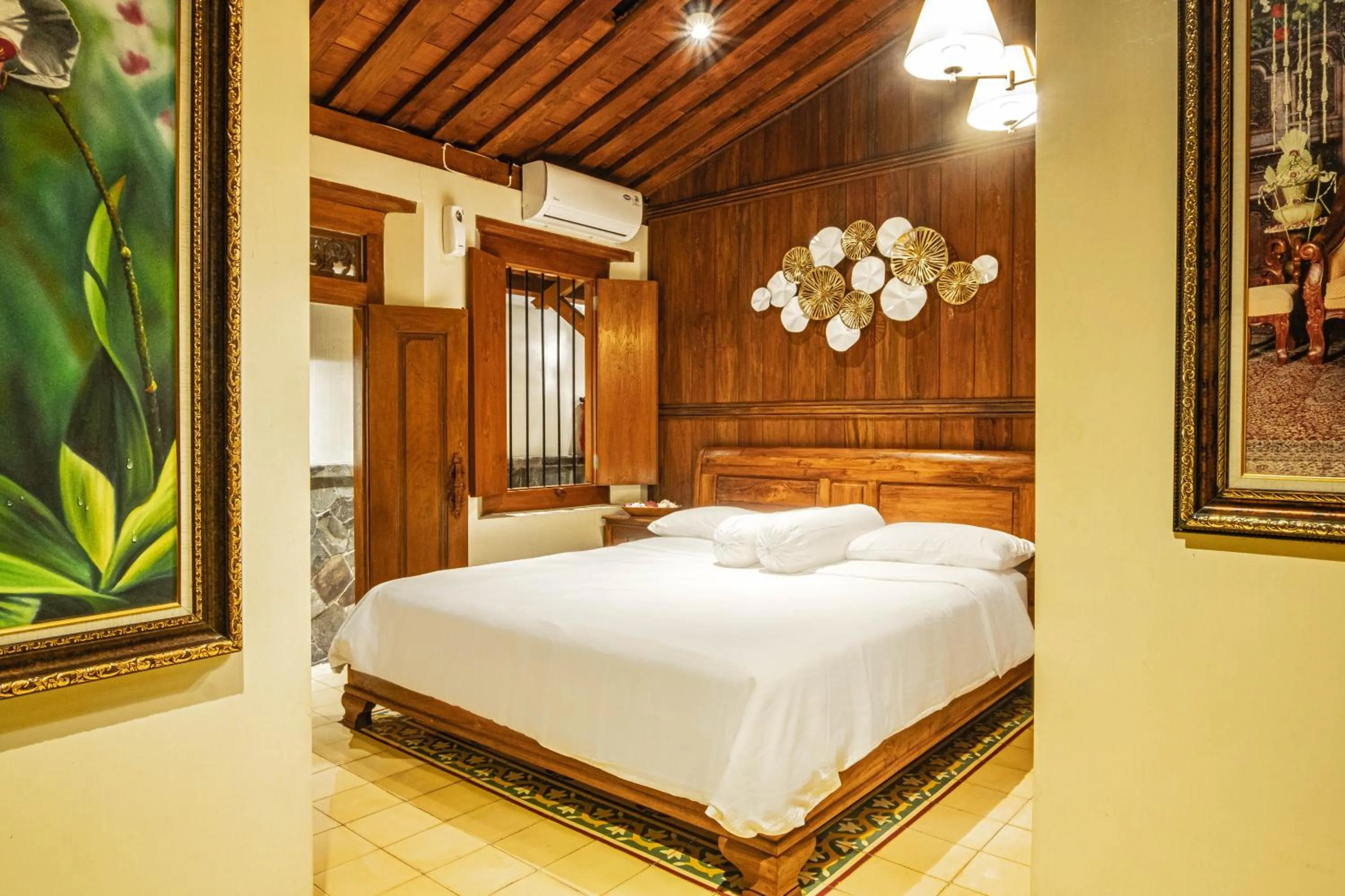 Bed in nDalem Kartowikoro 1835