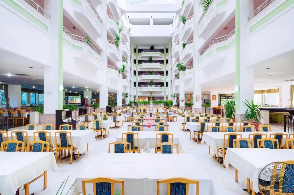 Restaurant/places to eat in SUNSHİNE OTEL