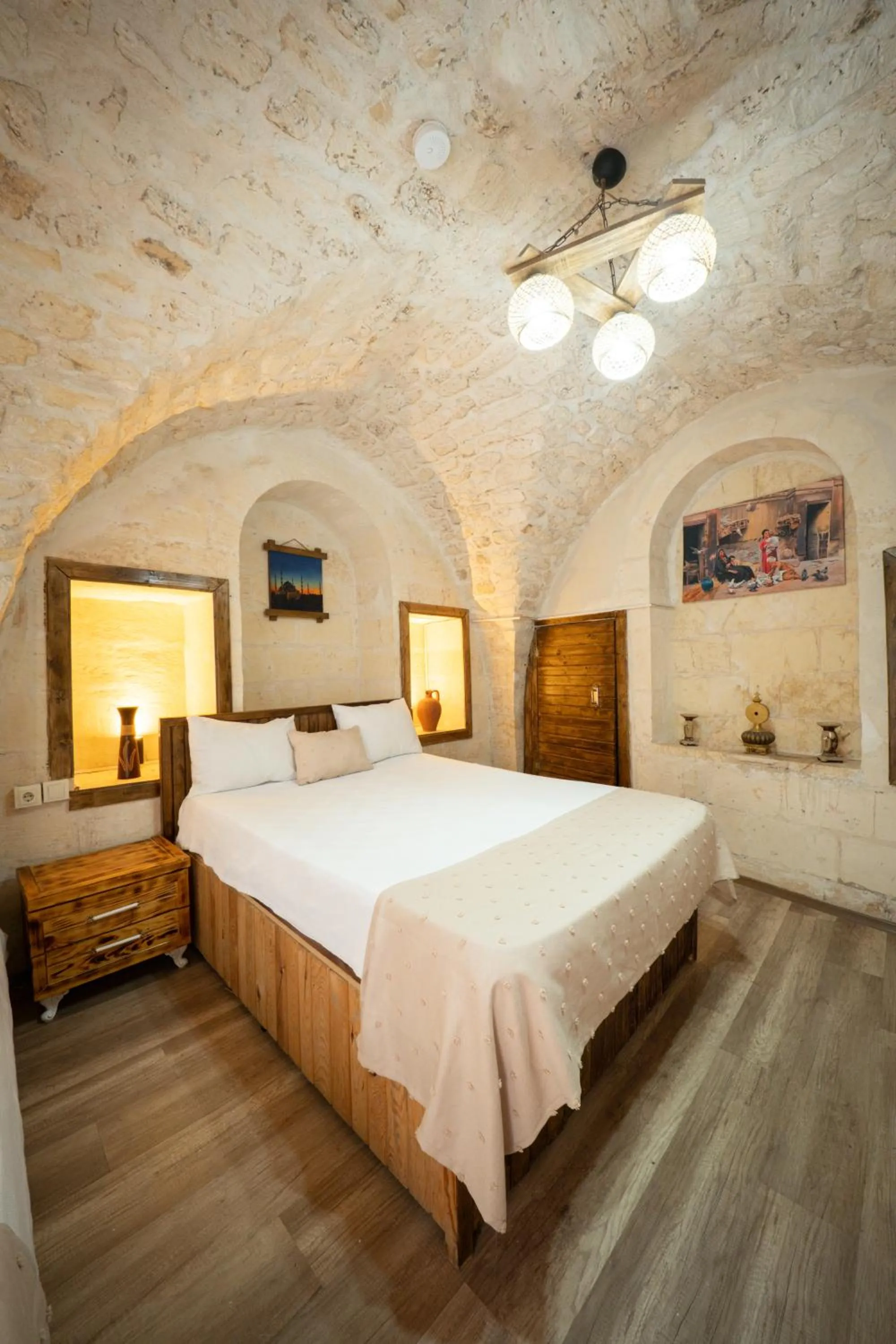 Bedroom, Bed in KARAGÜL Hotel