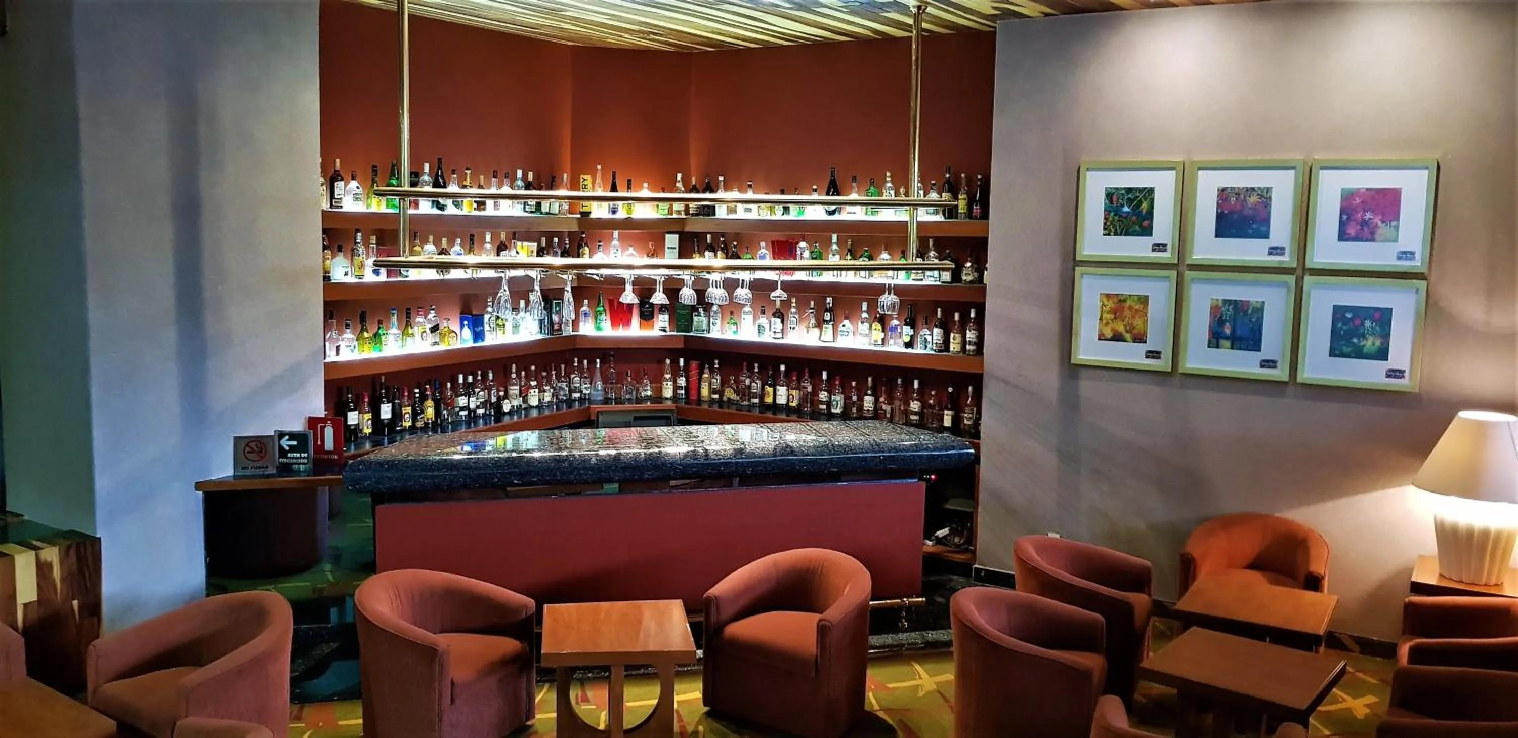 Lounge or bar in Hotel Finisterre