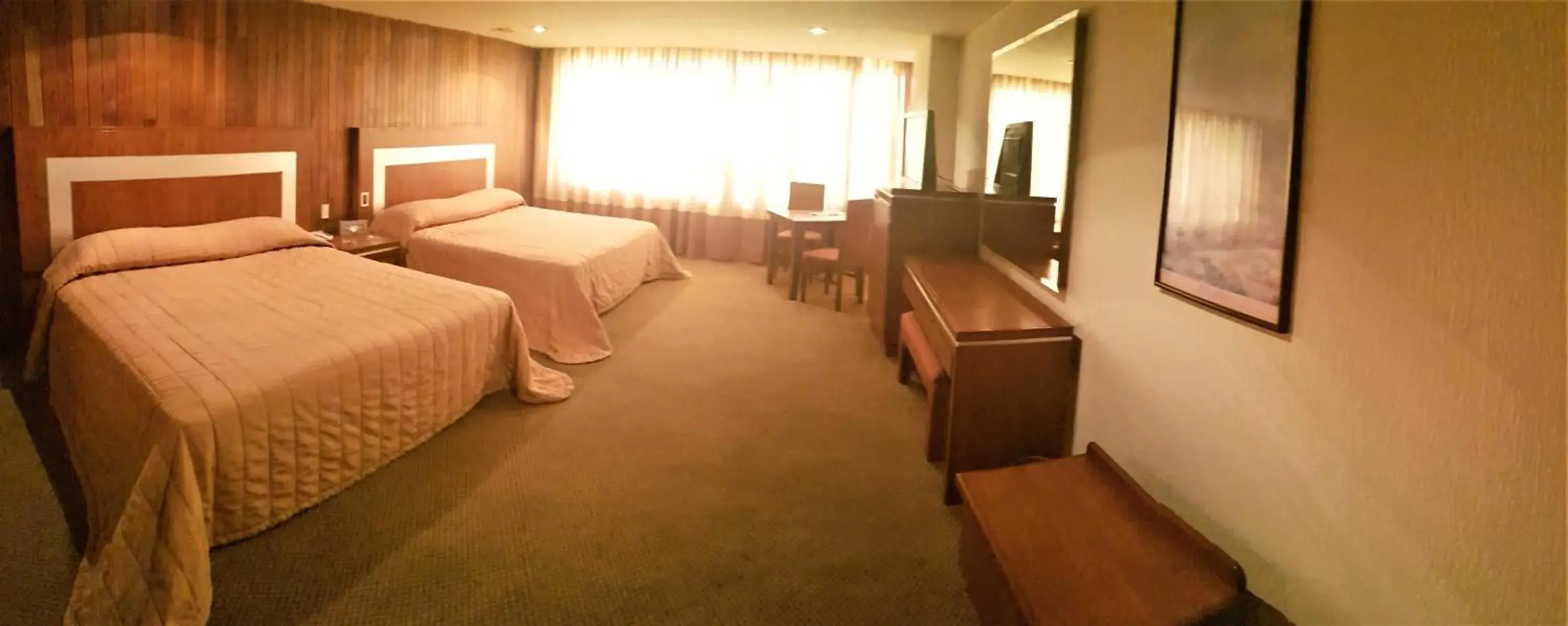 Deluxe Double Room with Two Double Beds in Hotel Finisterre Deluxe Double Room with Two Double Beds in Hotel Finisterre