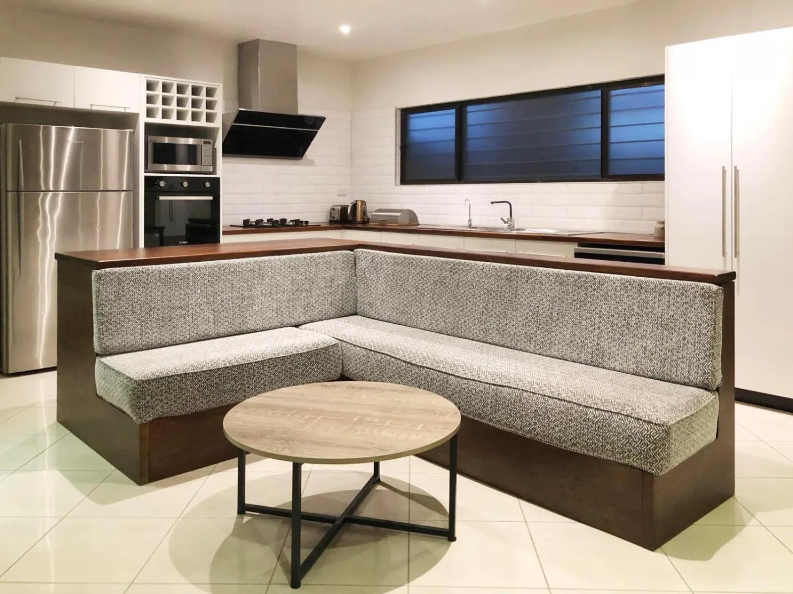 Kitchen or kitchenette in Garden Apartments