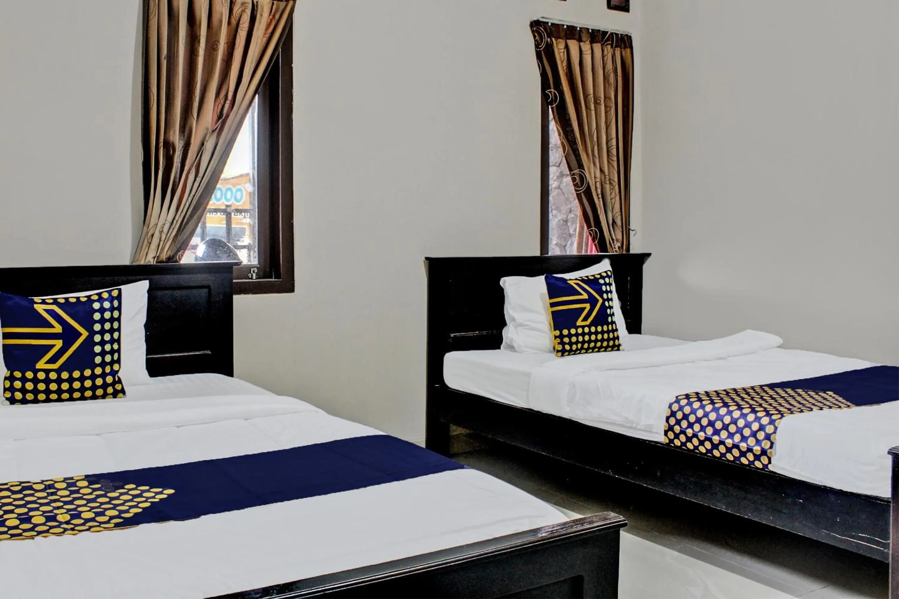 Bedroom, Bed in OYO Life 92509 Maulana Guest House Simpur