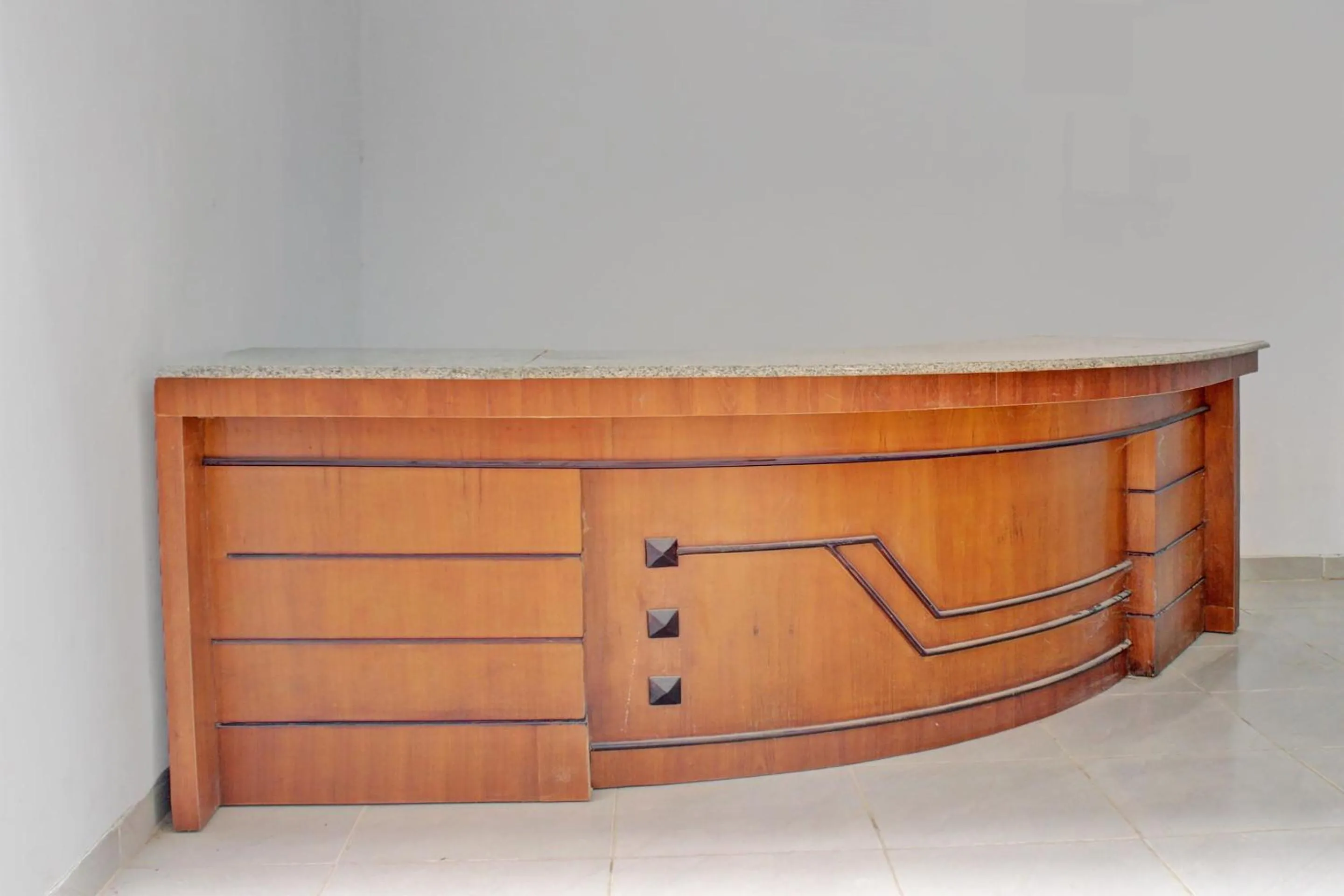 Lobby or reception in OYO Life 92509 Maulana Guest House Simpur