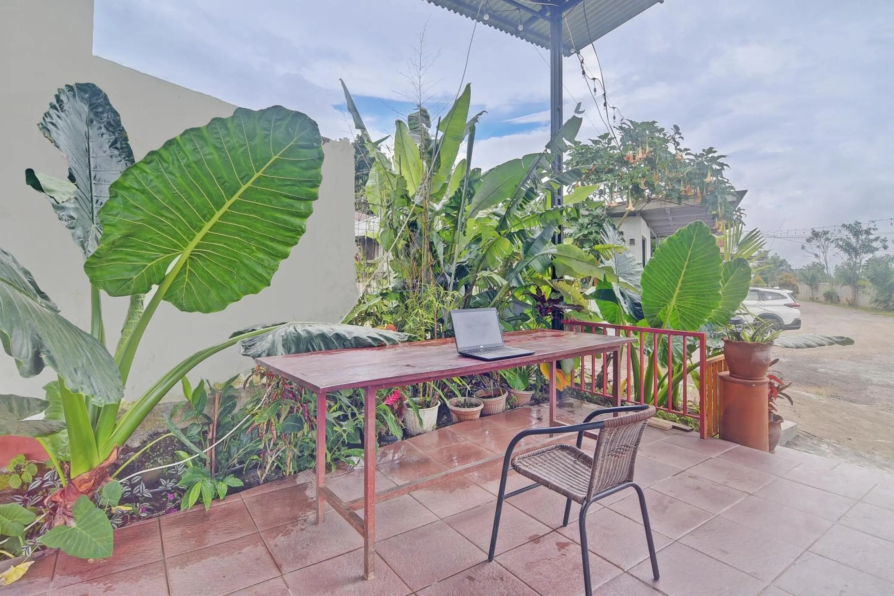 Lobby or reception in Hotel O Wawi Kadio Homestay