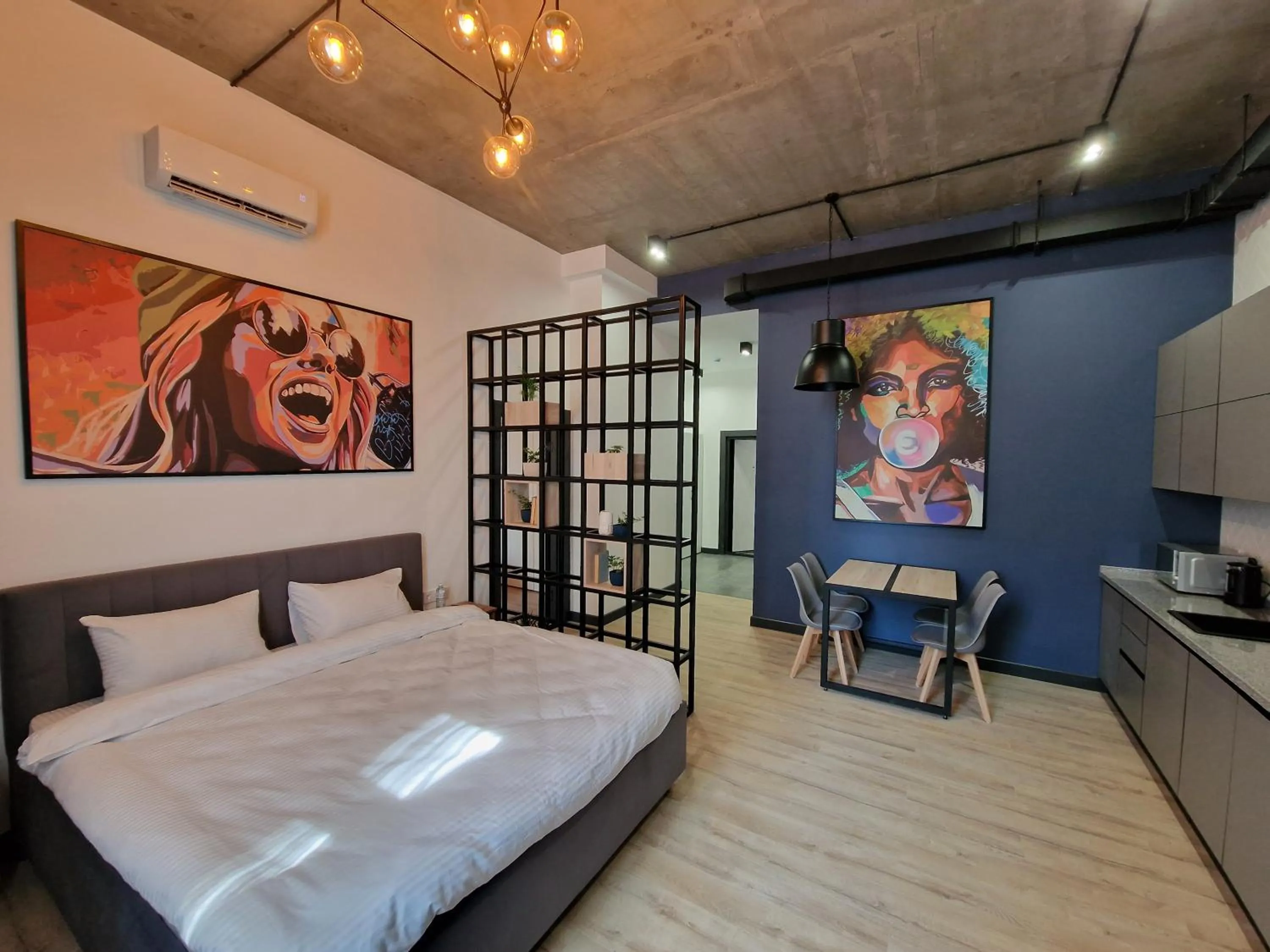 Seating area, Bed in Apart Hotel LOFT