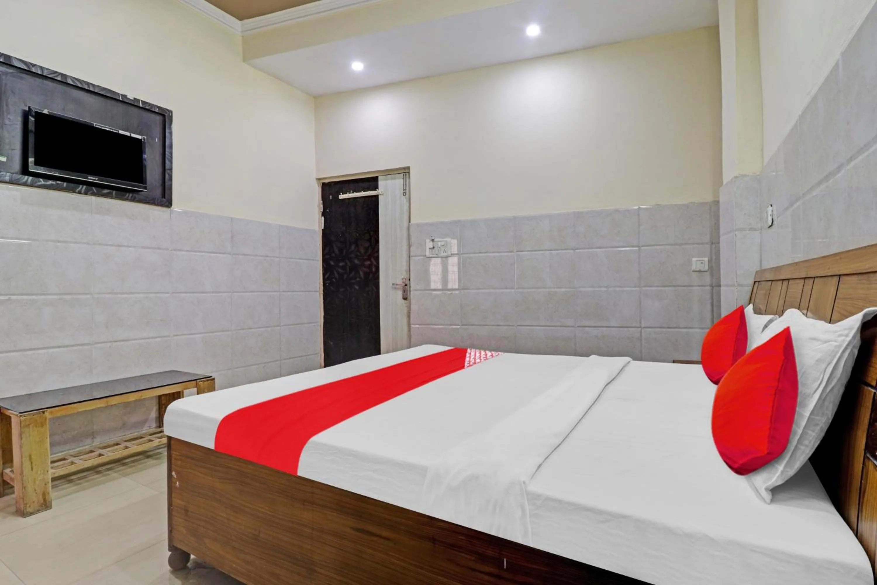 Bedroom, Bed in Hotel O Vishal Paradise