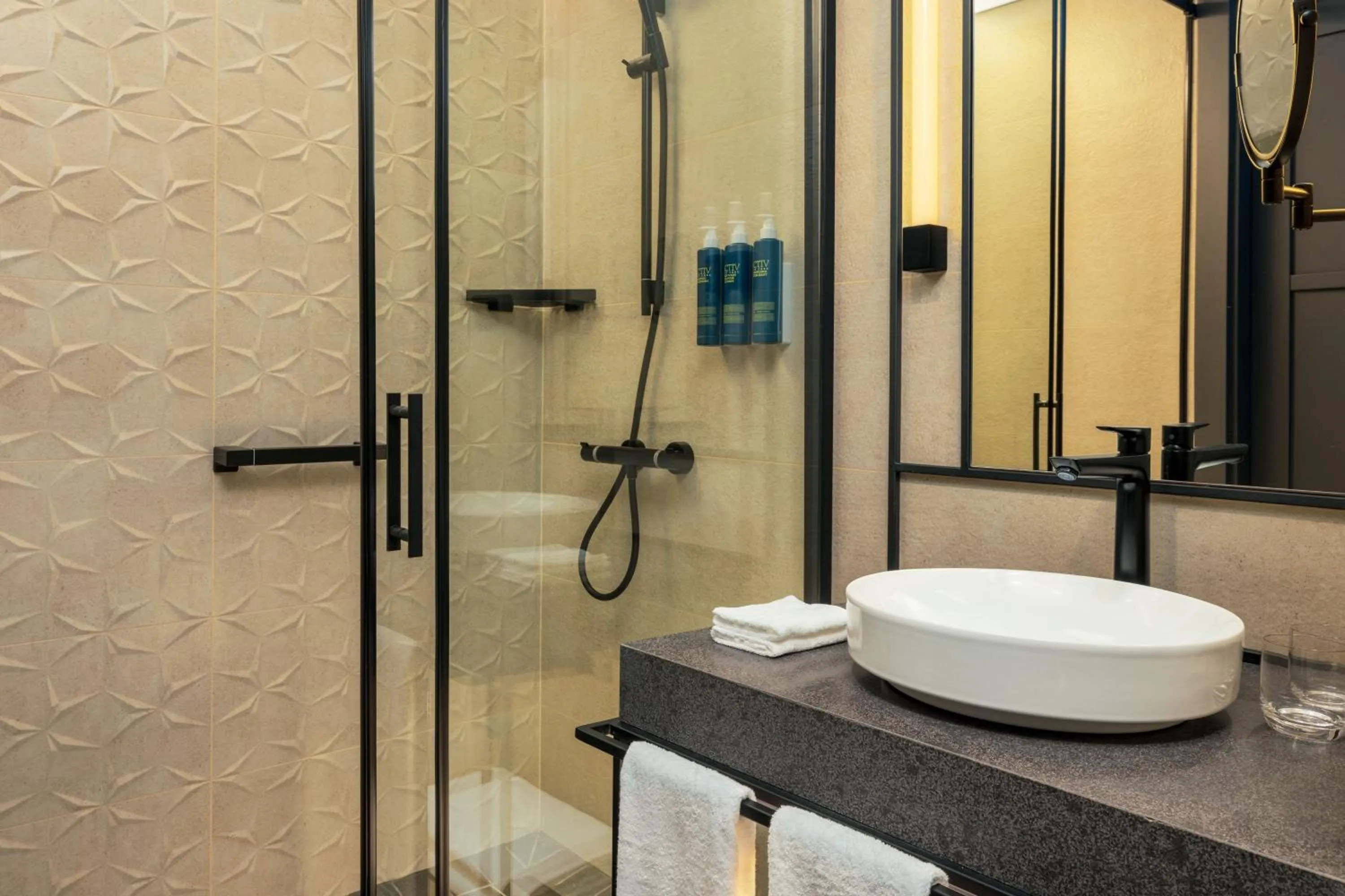 Bathroom in Four Points by Sheraton Budapest Danube