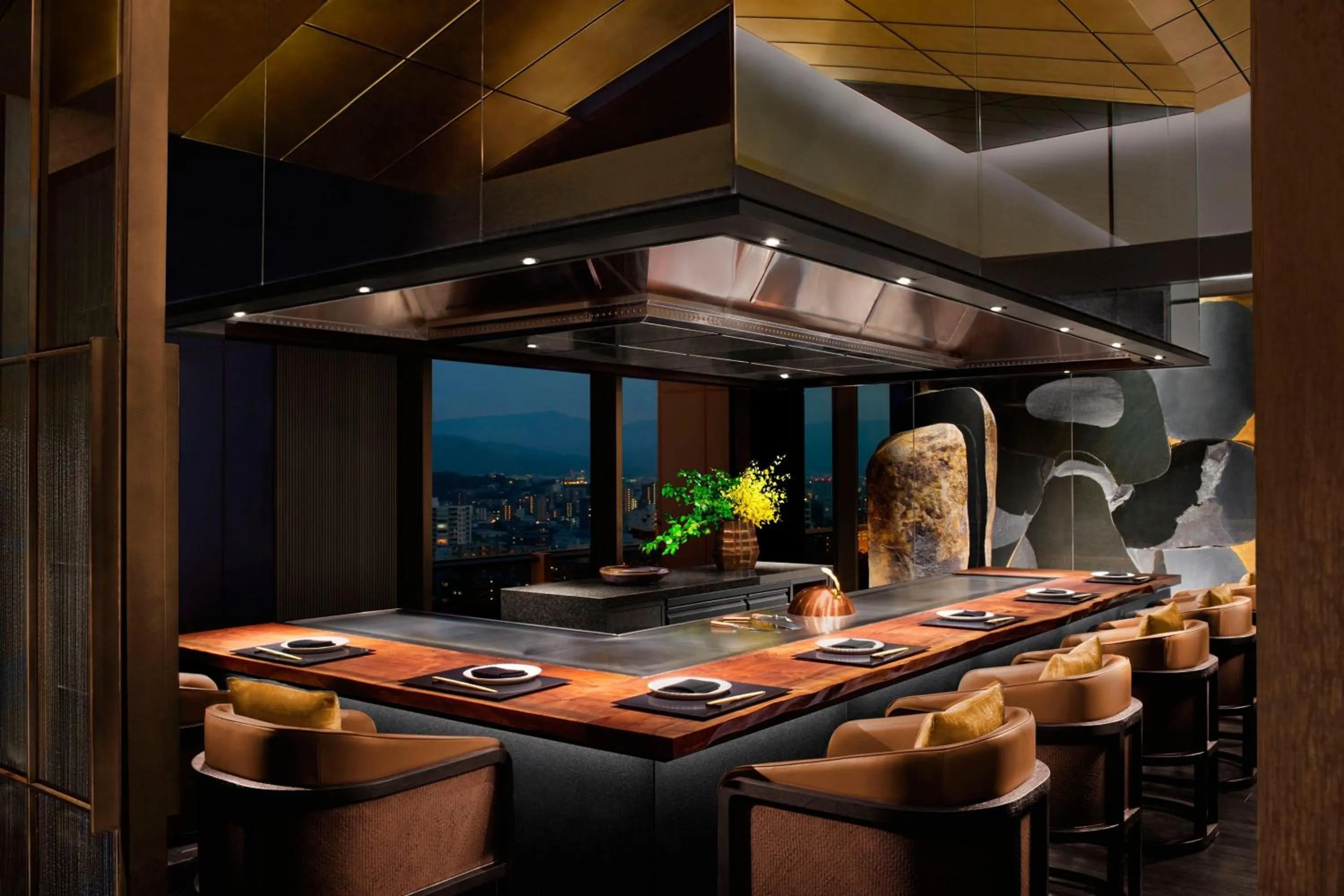 Restaurant/places to eat in The Ritz-Carlton Fukuoka