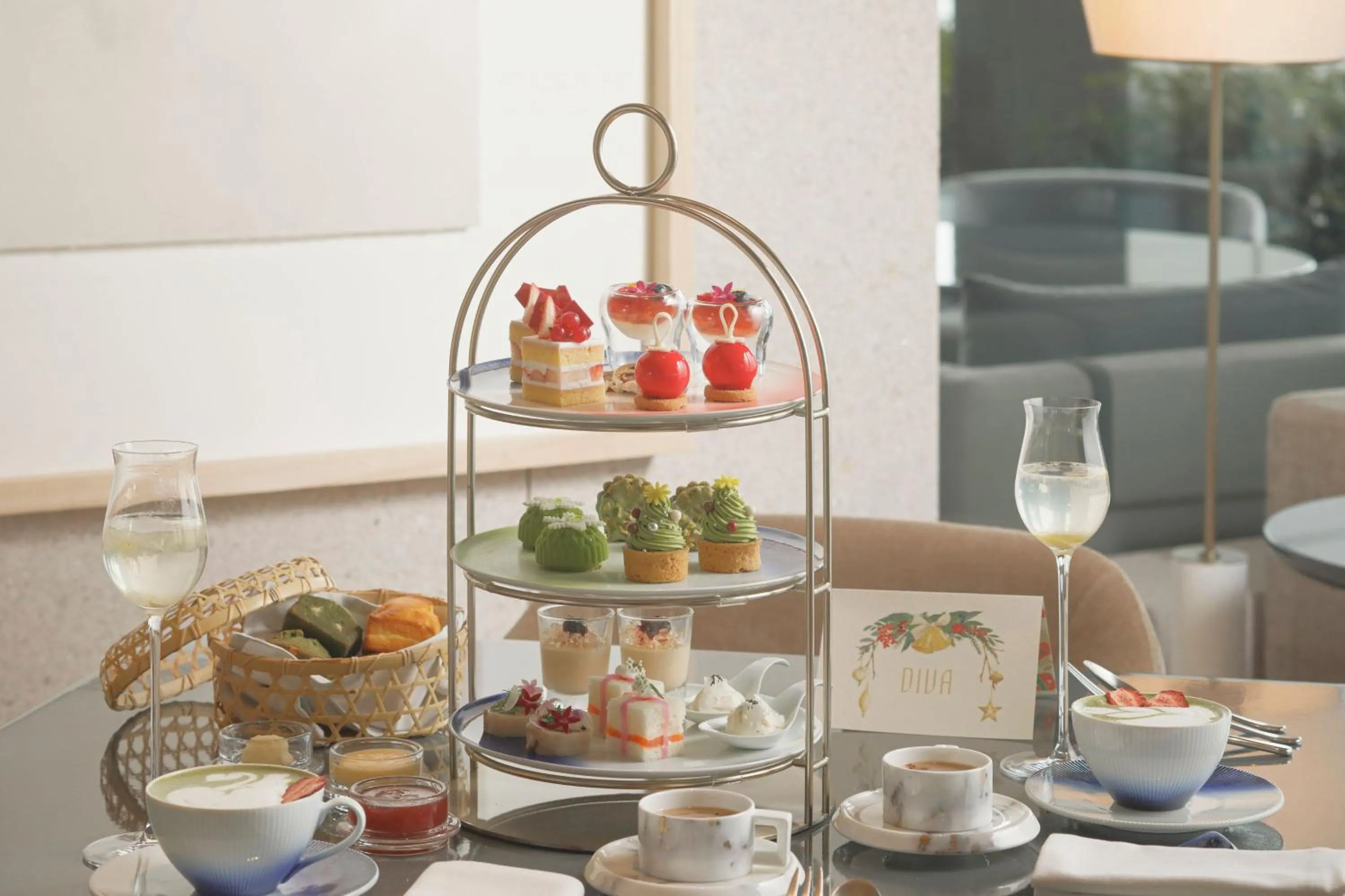 Restaurant/places to eat in The Ritz-Carlton Fukuoka