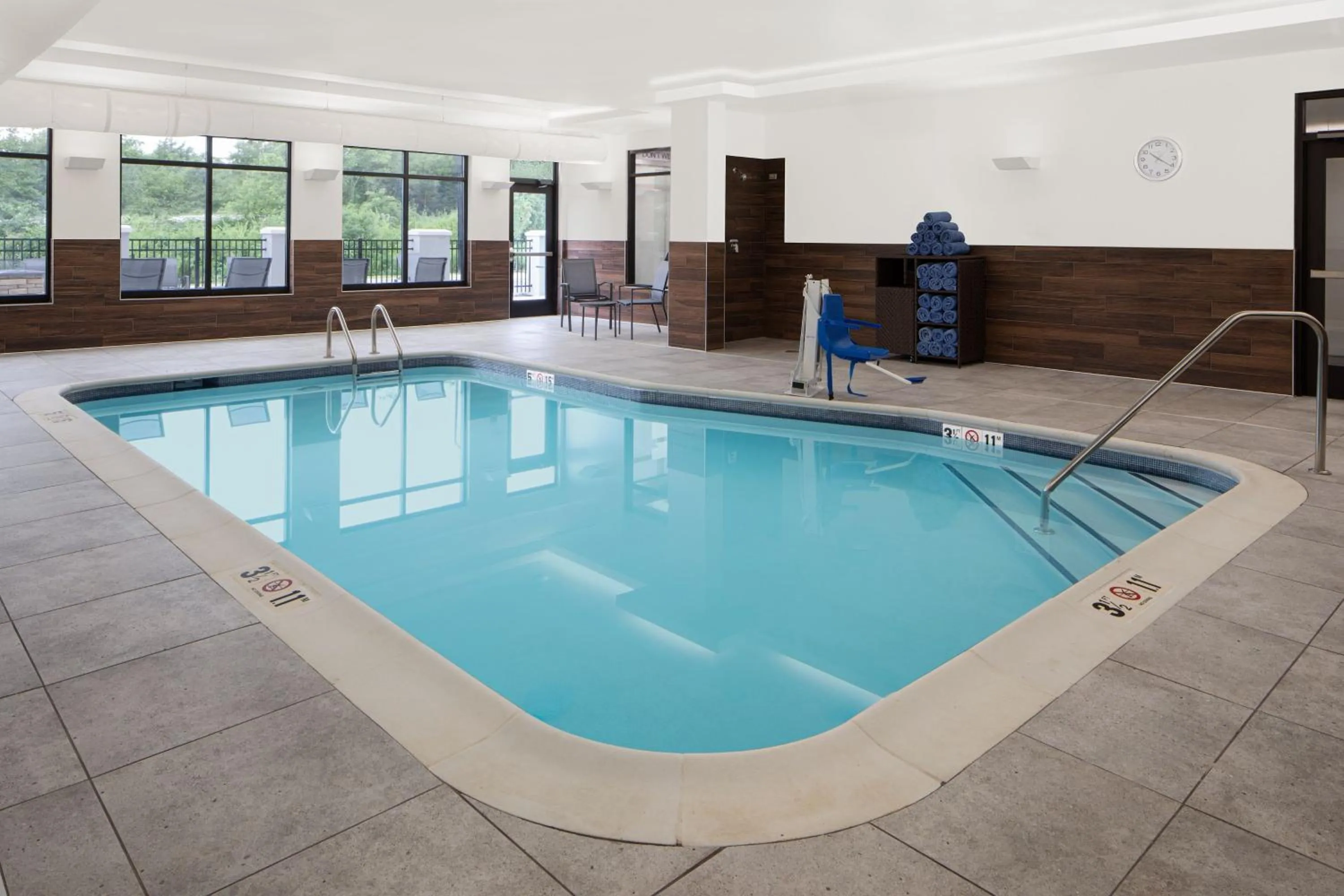 Swimming pool in Fairfield by Marriott Inn & Suites Whitsett Greensboro East