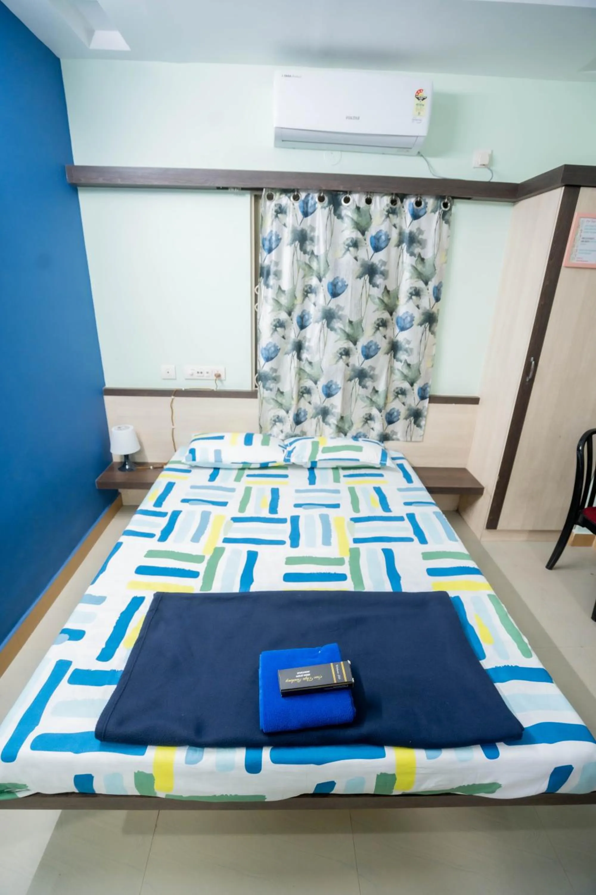 Bedroom, Bed in Sree Theja Residency