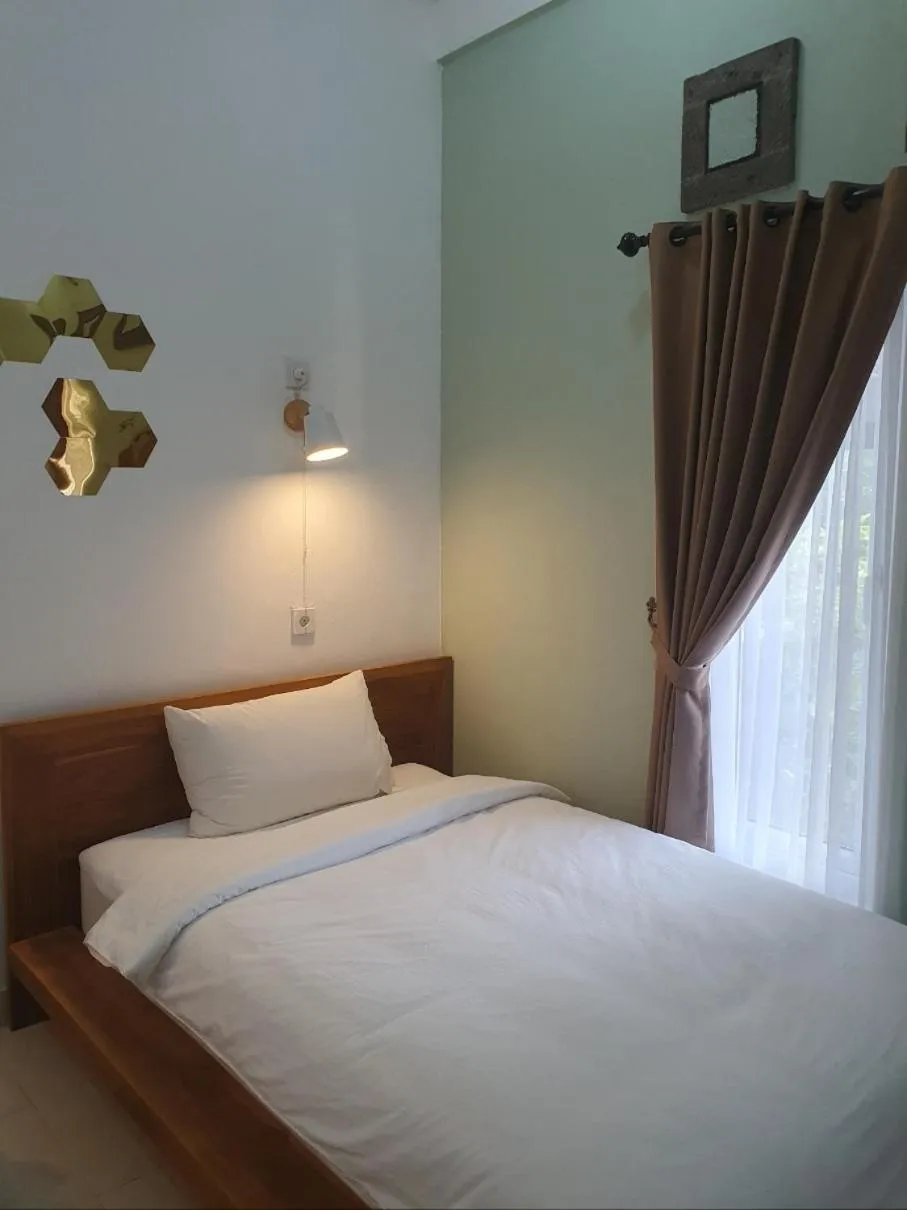 Bedroom, Bed in Glam Canggu