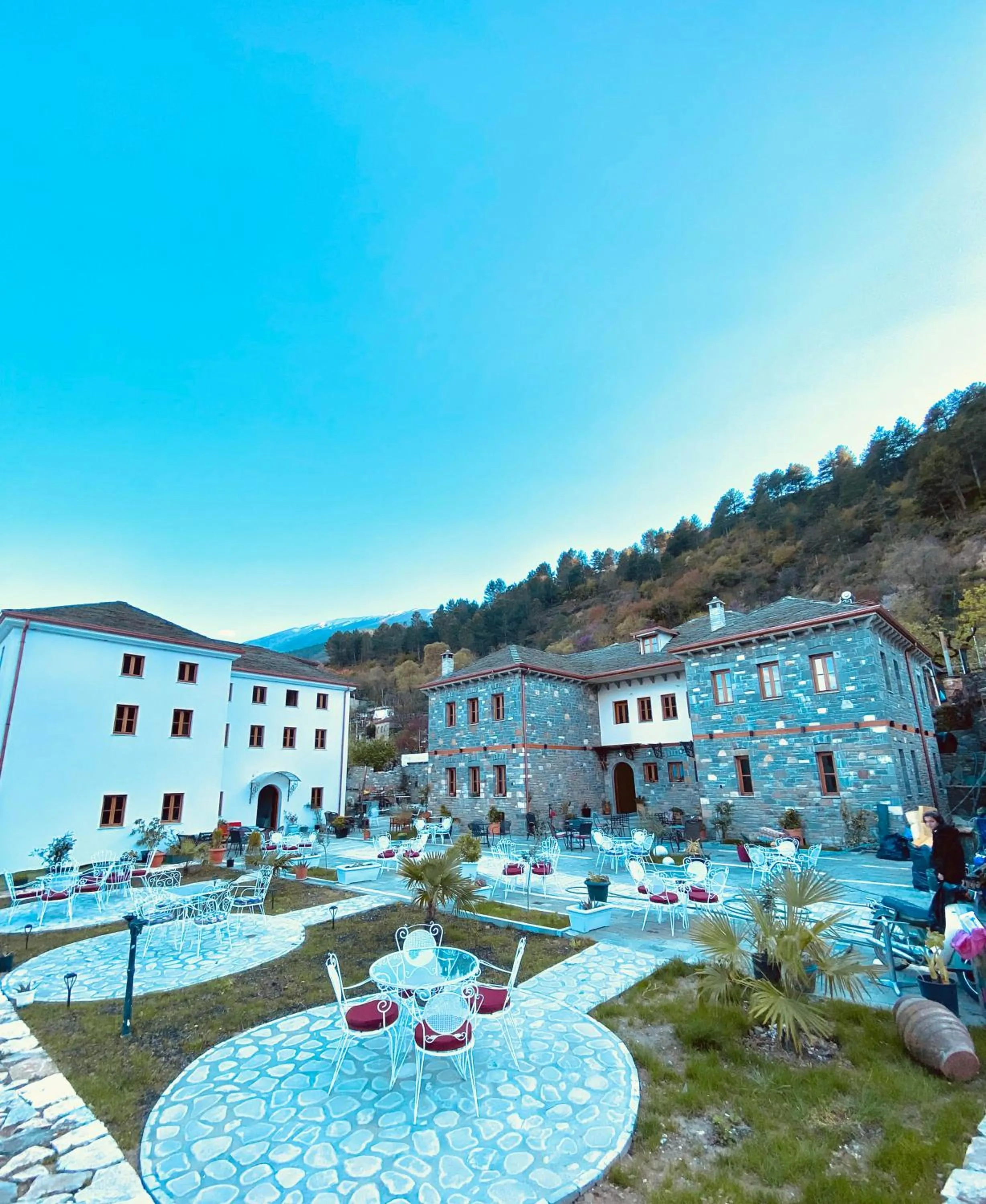 Property building in Hotel Kaso Ervehe