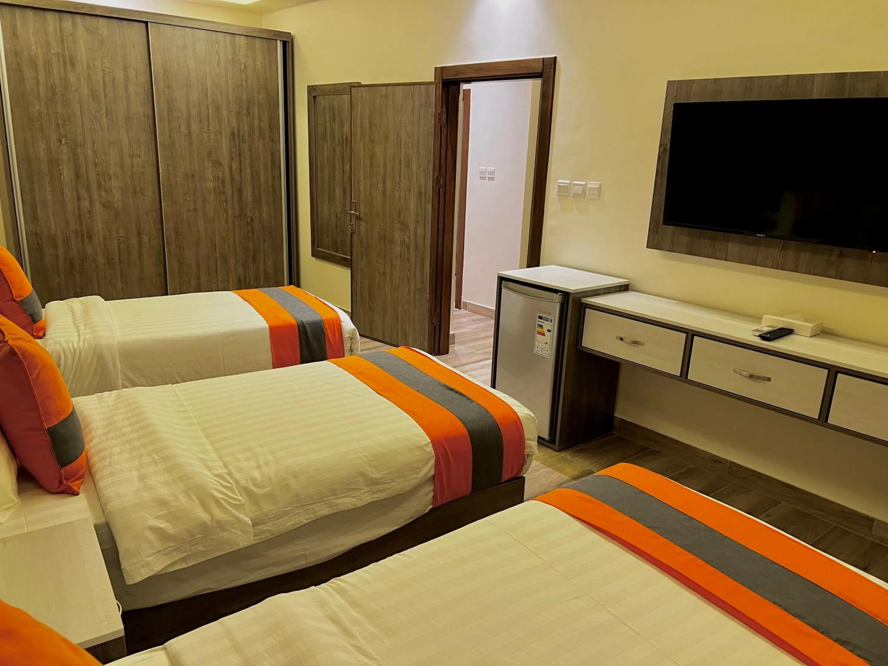 Property building, Bed in Sky Hotel