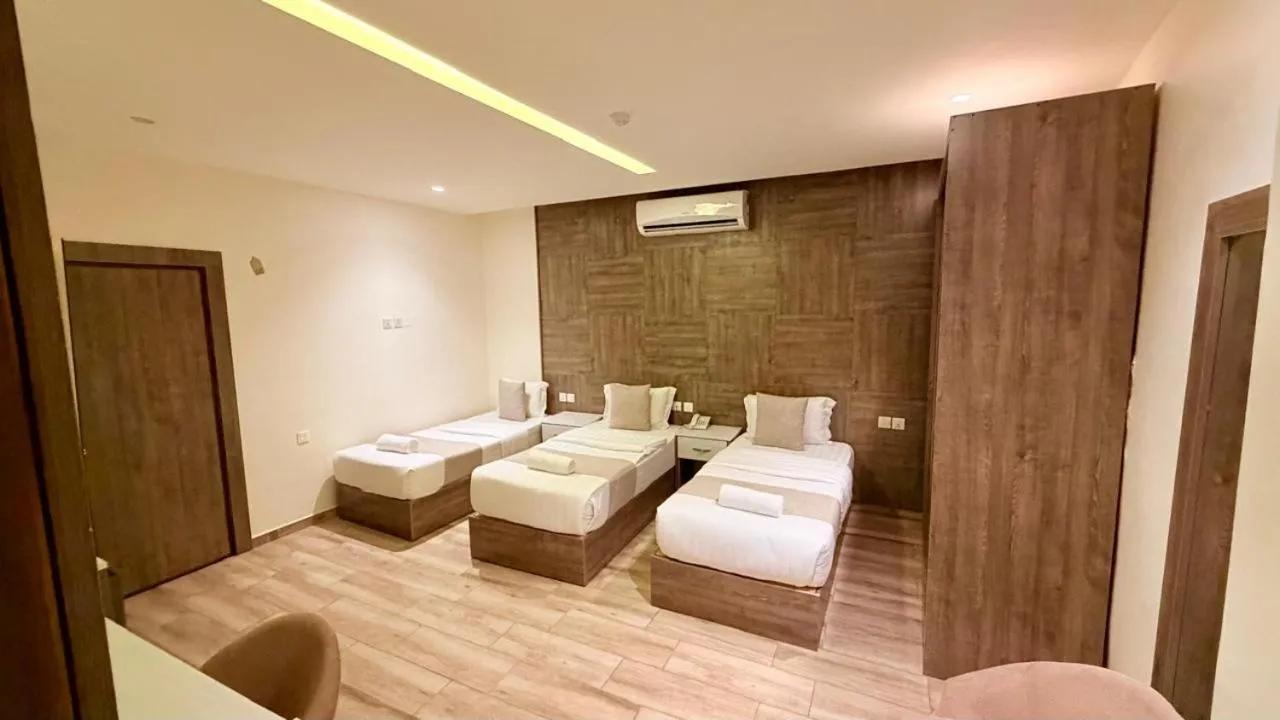 Photo of the whole room, Bed in Sky Hotel