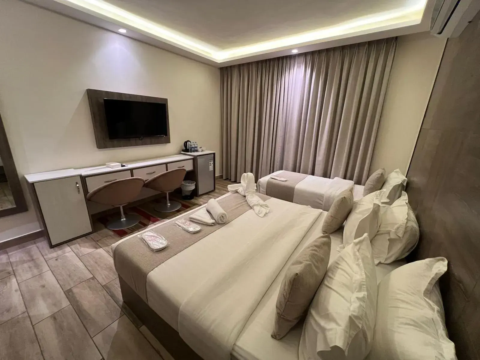 Triple Room with Mountain View - single occupancy in Sky Hotel Triple Room with Mountain View - single occupancy in Sky Hotel