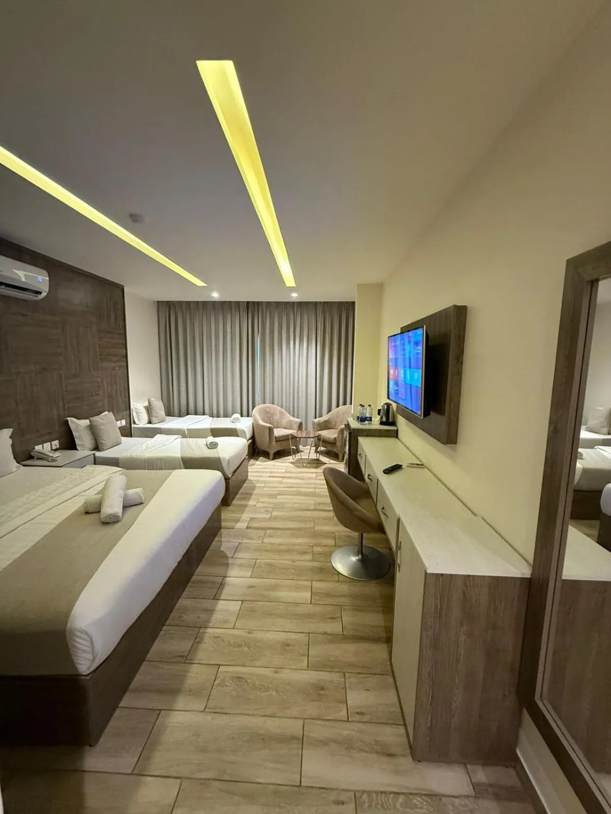 Photo of the whole room, Bed in Sky Hotel