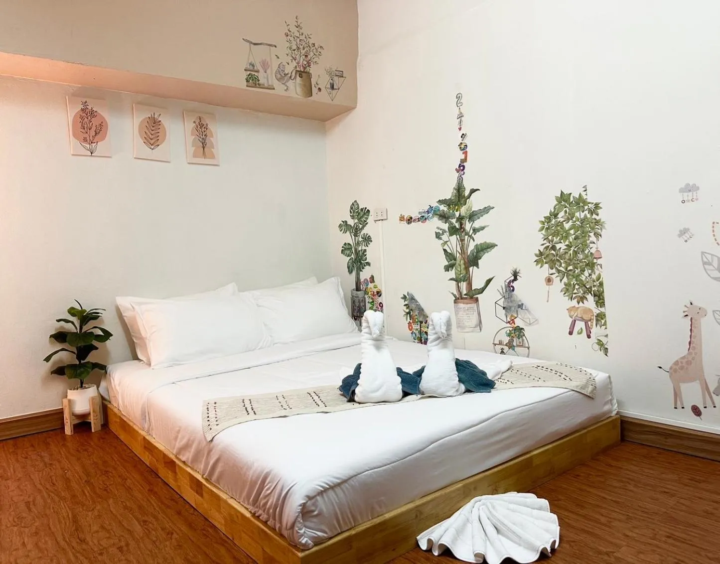 Bed in MONTANA Hotel & Hostel Phuket