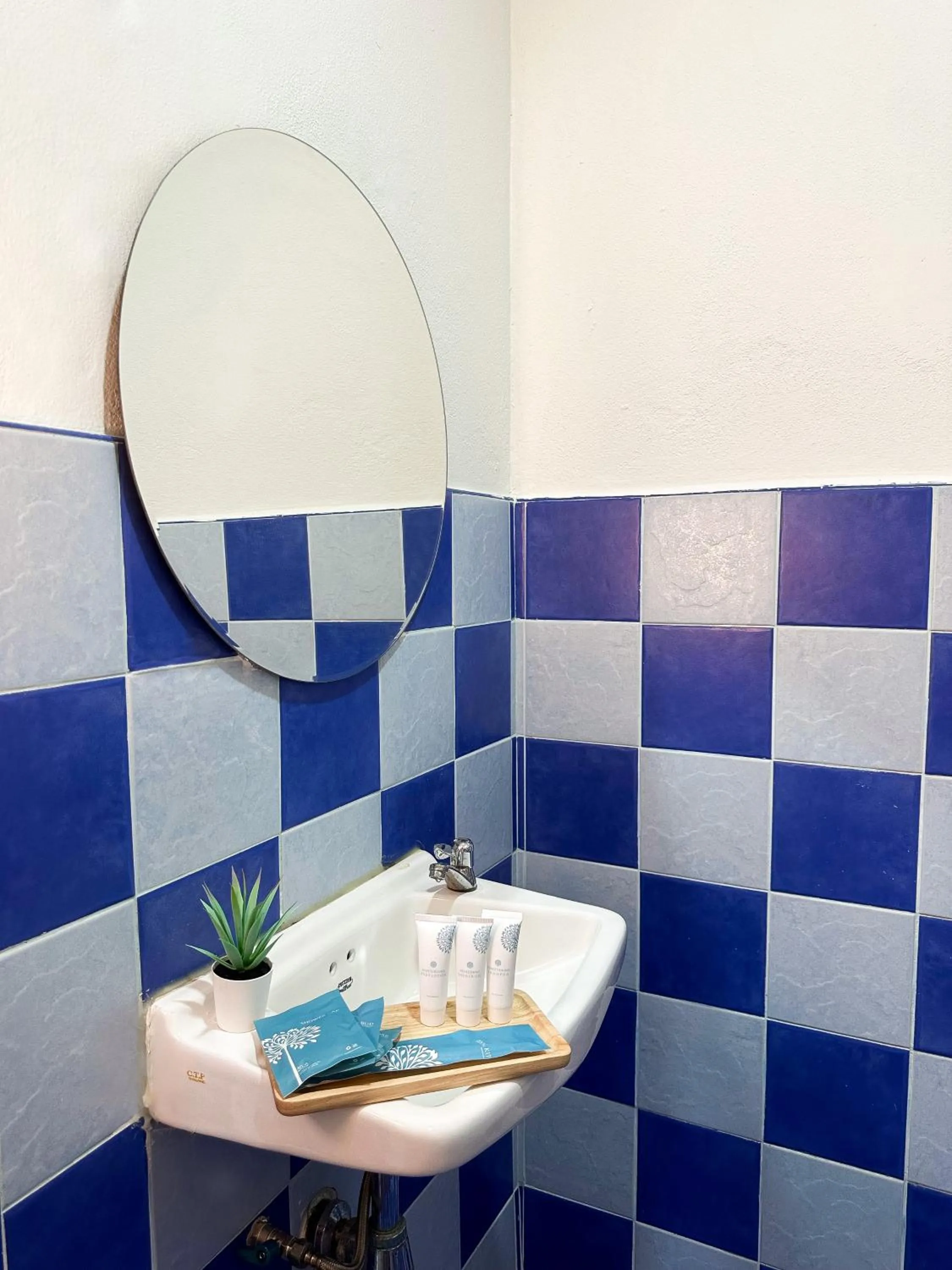 Bathroom in MONTANA Hotel & Hostel Phuket