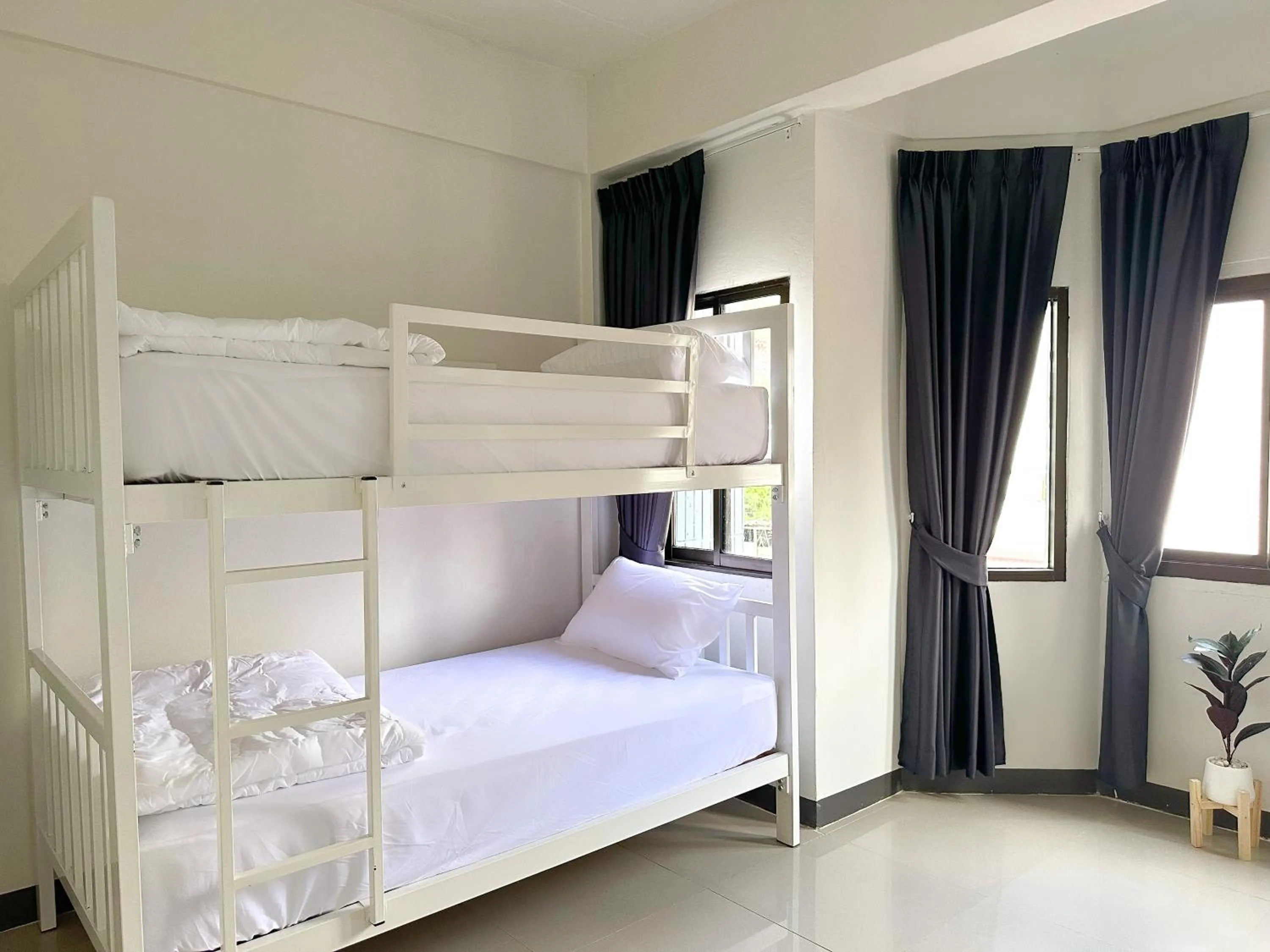 Bed in MONTANA Hotel & Hostel Phuket