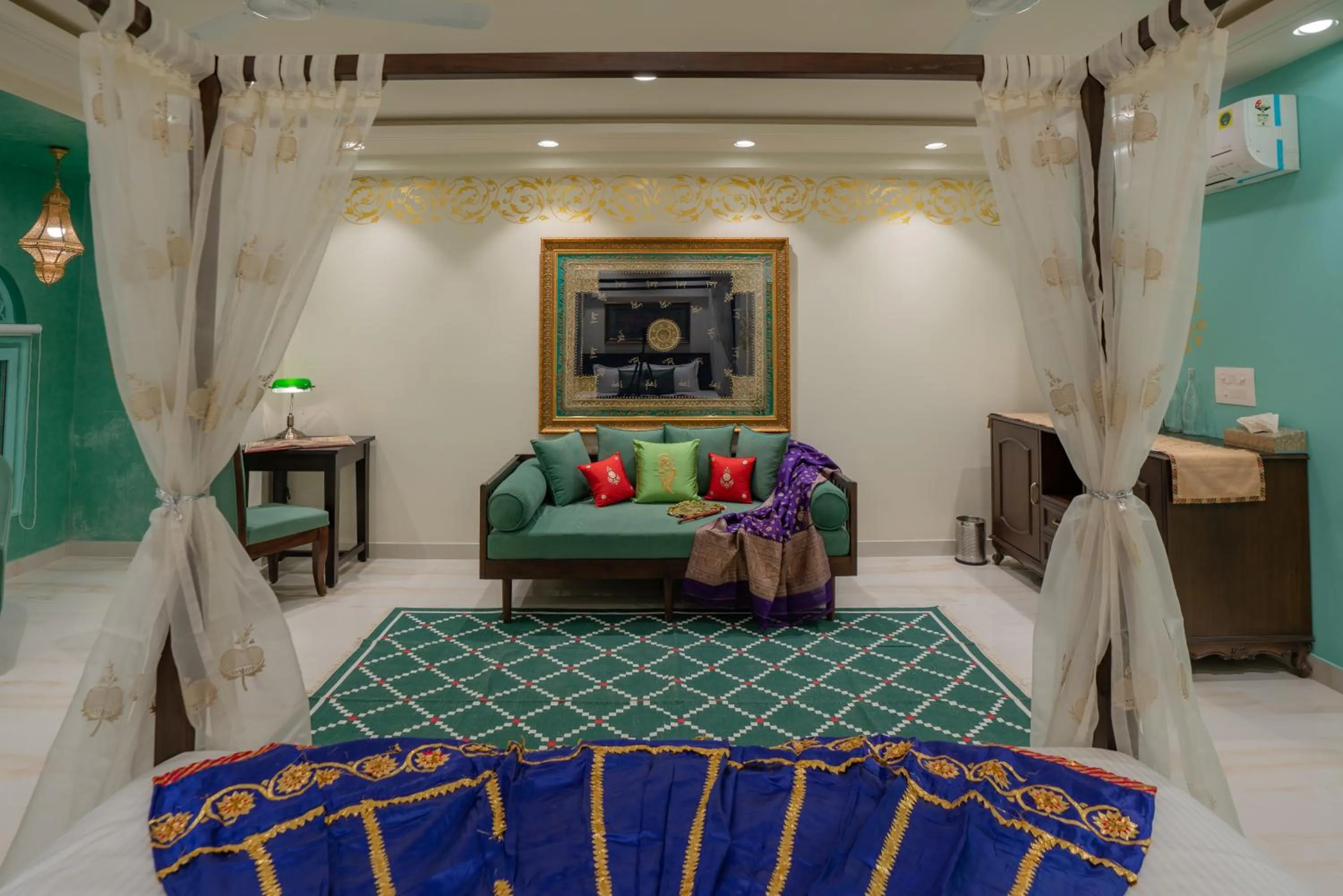 Bed in Mangalmayee Heritage Home - Boutique Homestay