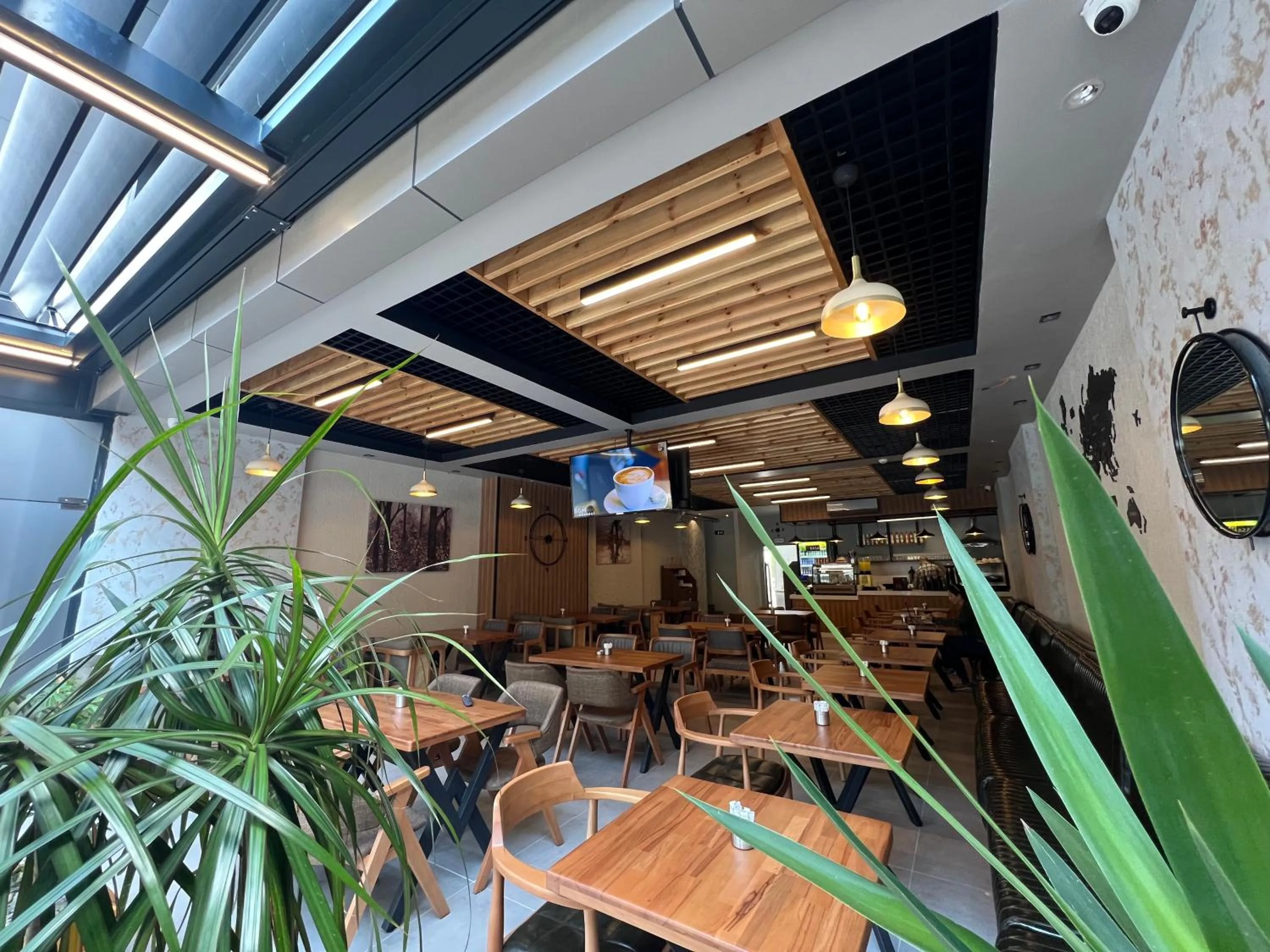 Restaurant/places to eat in İNNPORT HOTEL