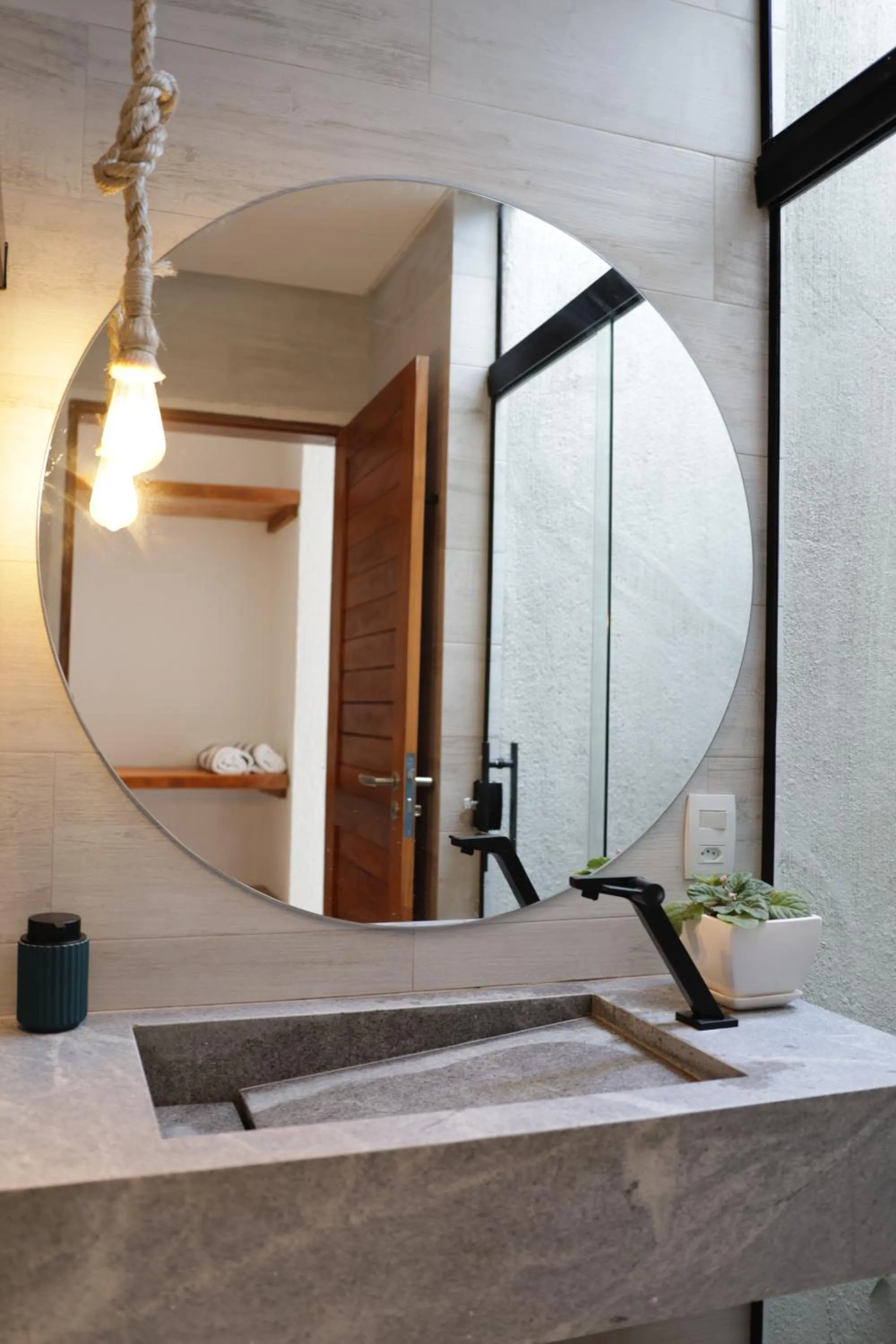 Bathroom in Alameda Lounge Pousada