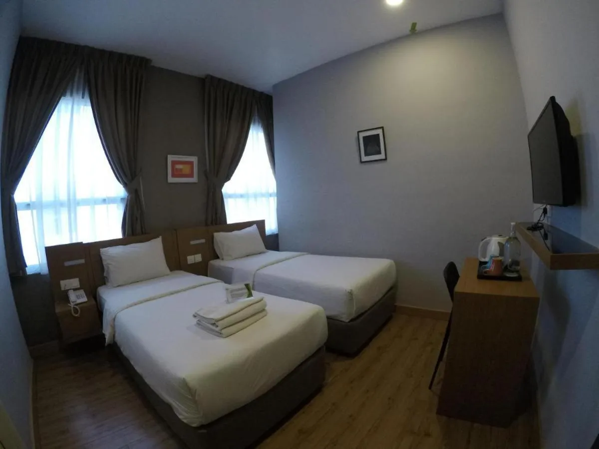 Bed in Hotel Ariana 5 minutes Bukit Indah 15 minutes Legoland 20 minutes Utm
