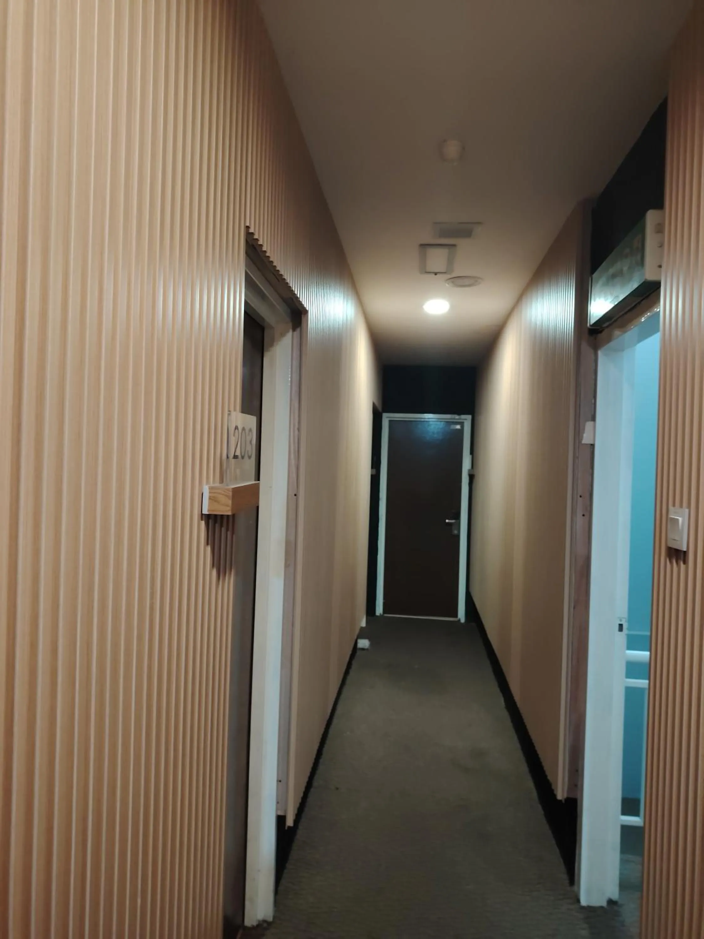 Hotel Ariana 5 minutes Bukit Indah 15 minutes Legoland 20 minutes Utm