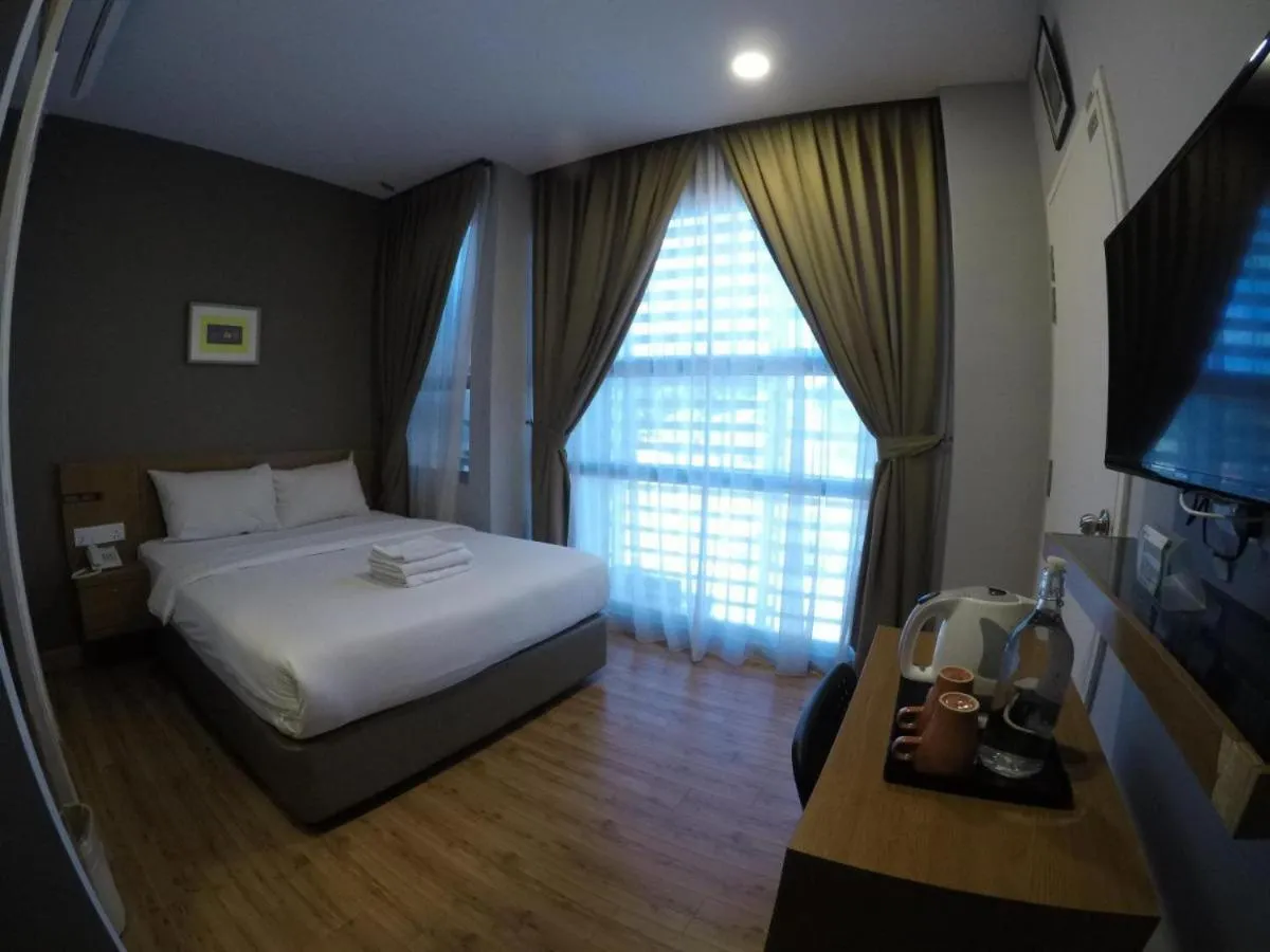 Bed in Hotel Ariana 5 minutes Bukit Indah 15 minutes Legoland 20 minutes Utm