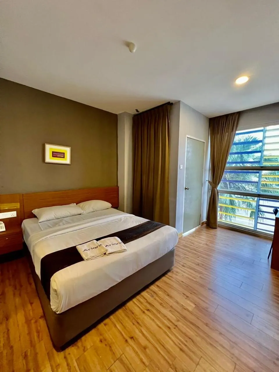 Bed in Hotel Ariana 5 minutes Bukit Indah 15 minutes Legoland 20 minutes Utm