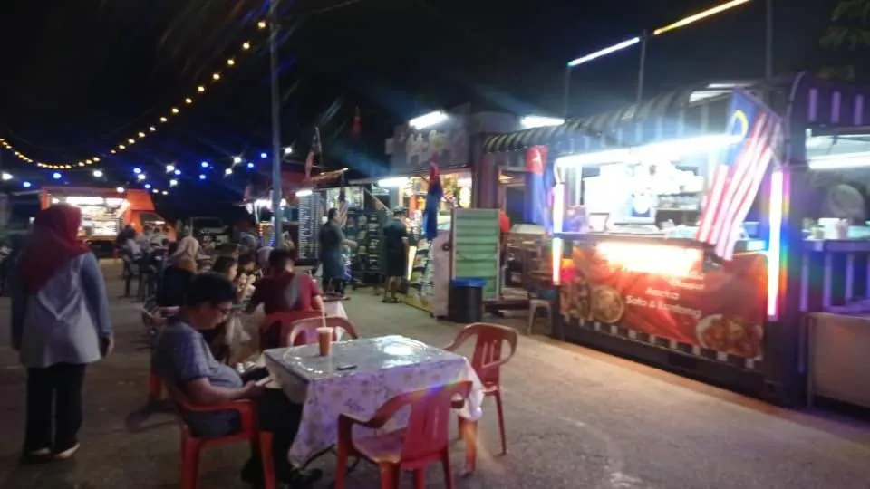 Hotel Ariana 5 minutes Bukit Indah 15 minutes Legoland 20 minutes Utm