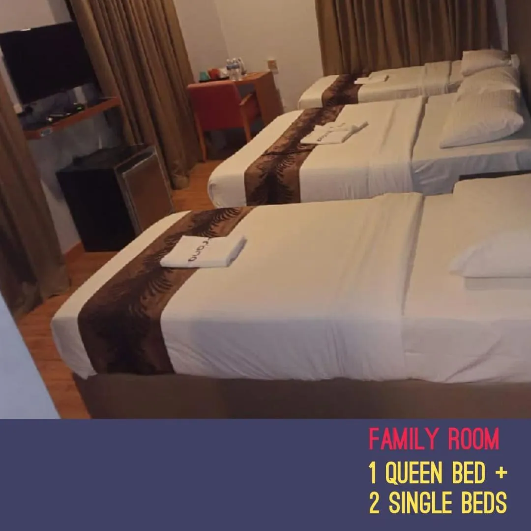 Bed in Hotel Ariana 5 minutes Bukit Indah 15 minutes Legoland 20 minutes Utm