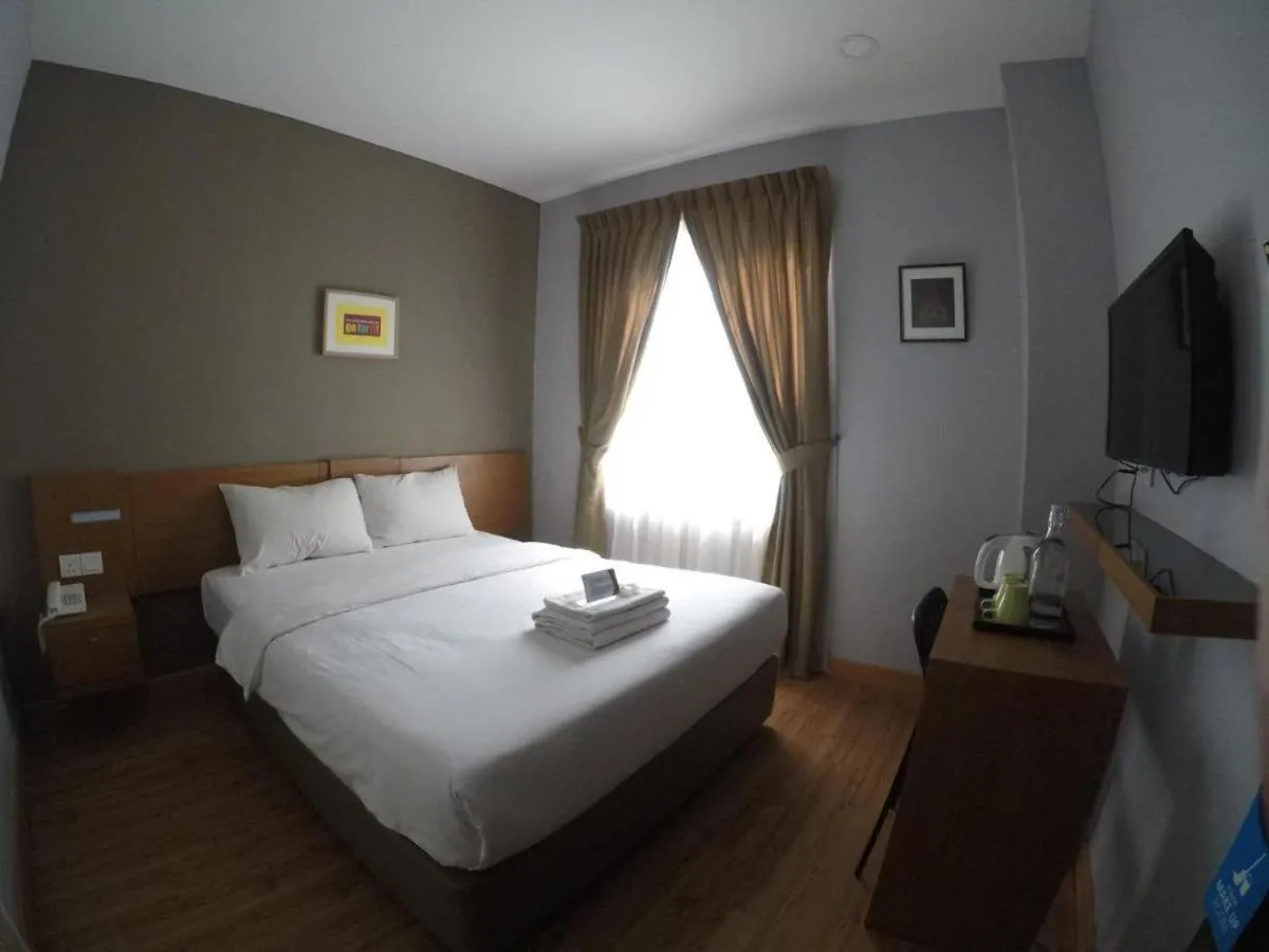 Bed in Hotel Ariana 5 minutes Bukit Indah 15 minutes Legoland 20 minutes Utm
