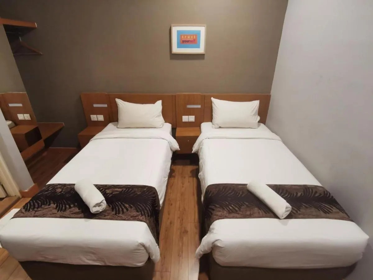 Bed in Hotel Ariana 5 minutes Bukit Indah 15 minutes Legoland 20 minutes Utm