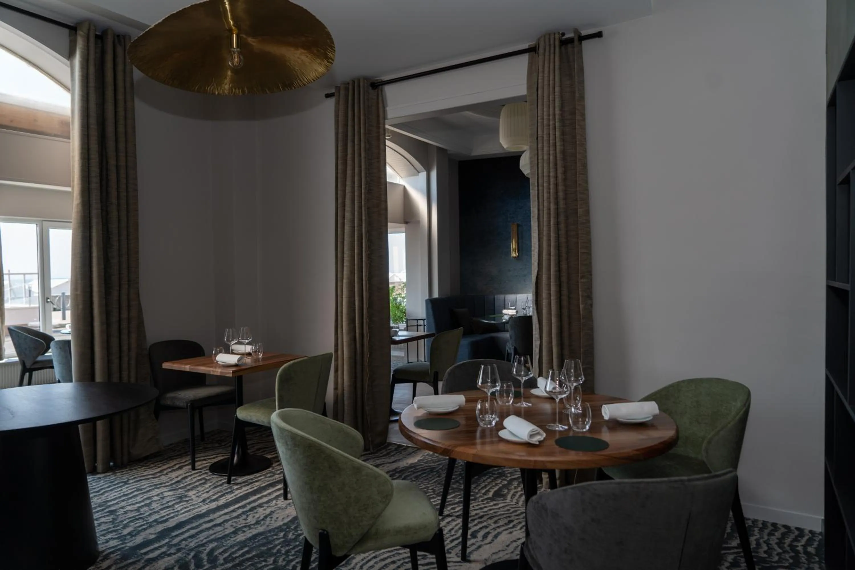 Restaurant/places to eat in l'itinerance