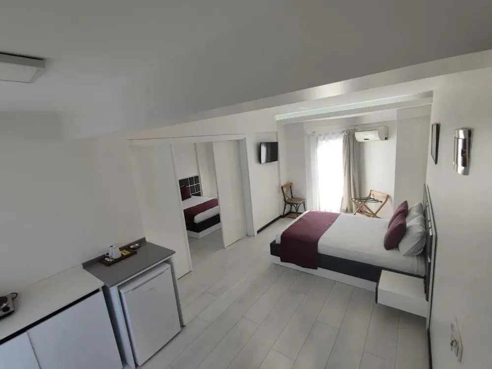 Bed in WB Weekend Otel